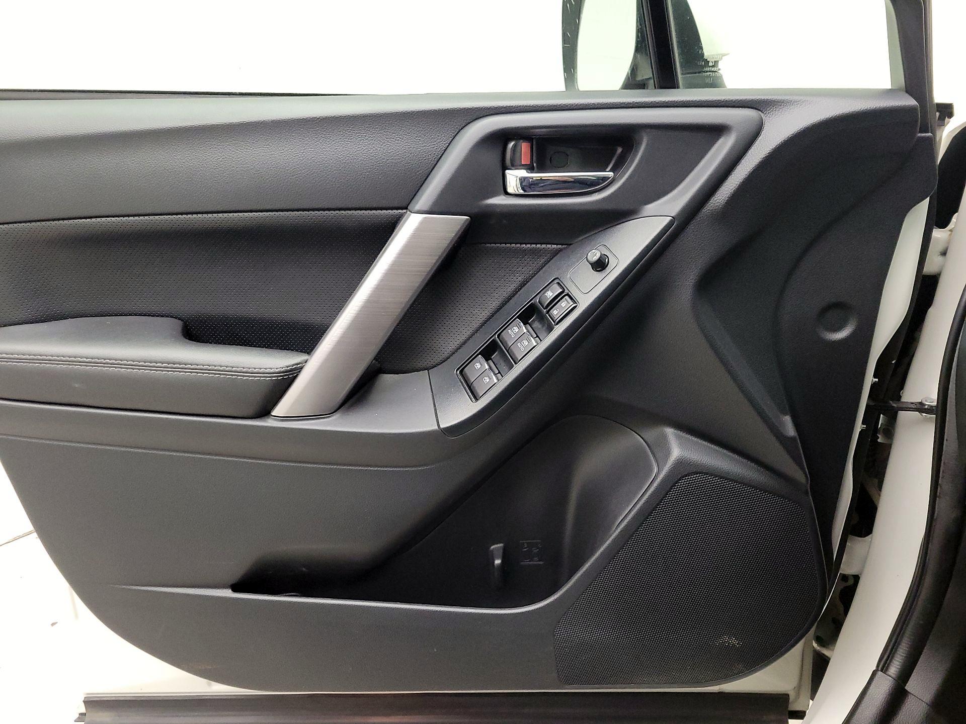 Thumbnail: 2017 Subaru Forester - 12