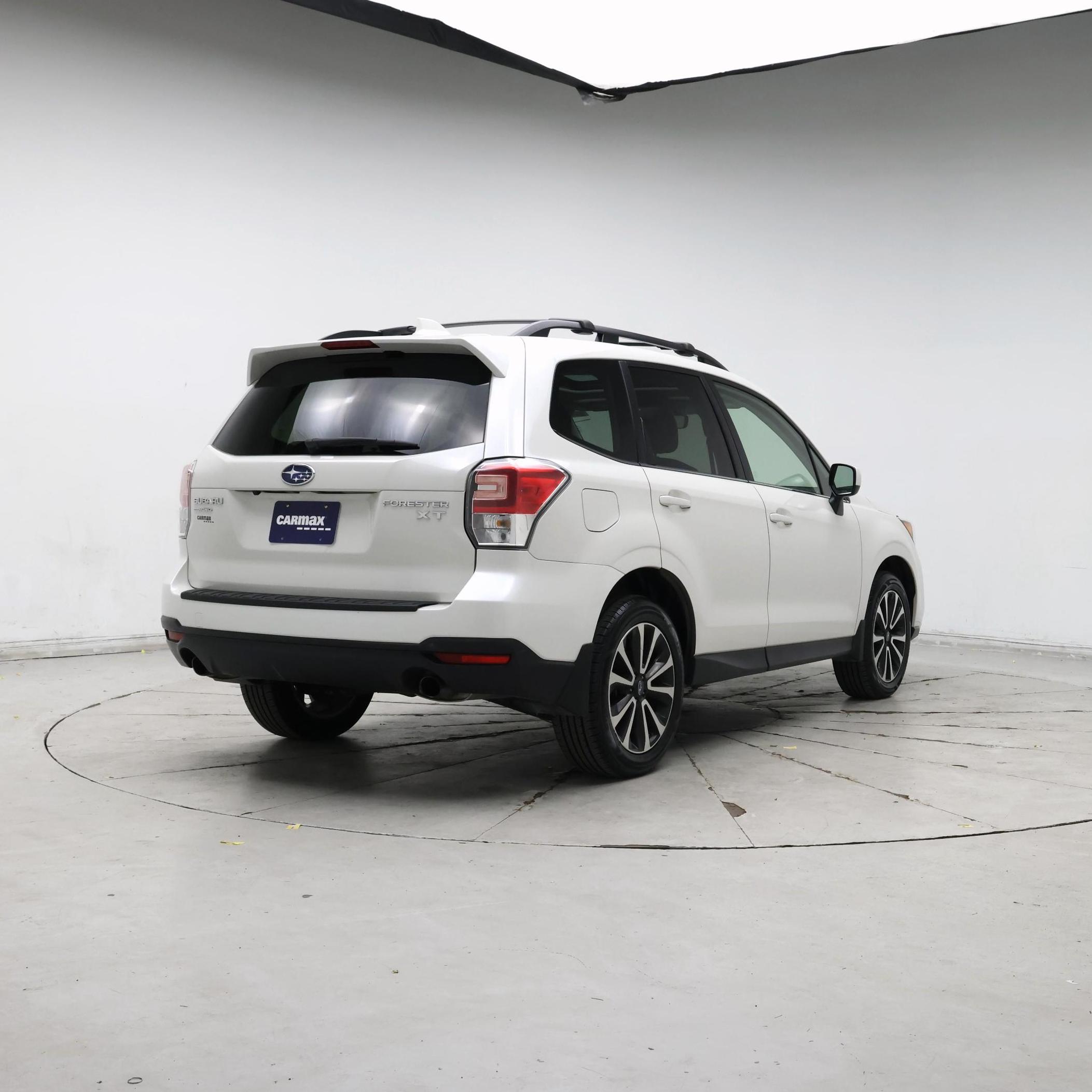 Thumbnail: 2017 Subaru Forester - 8
