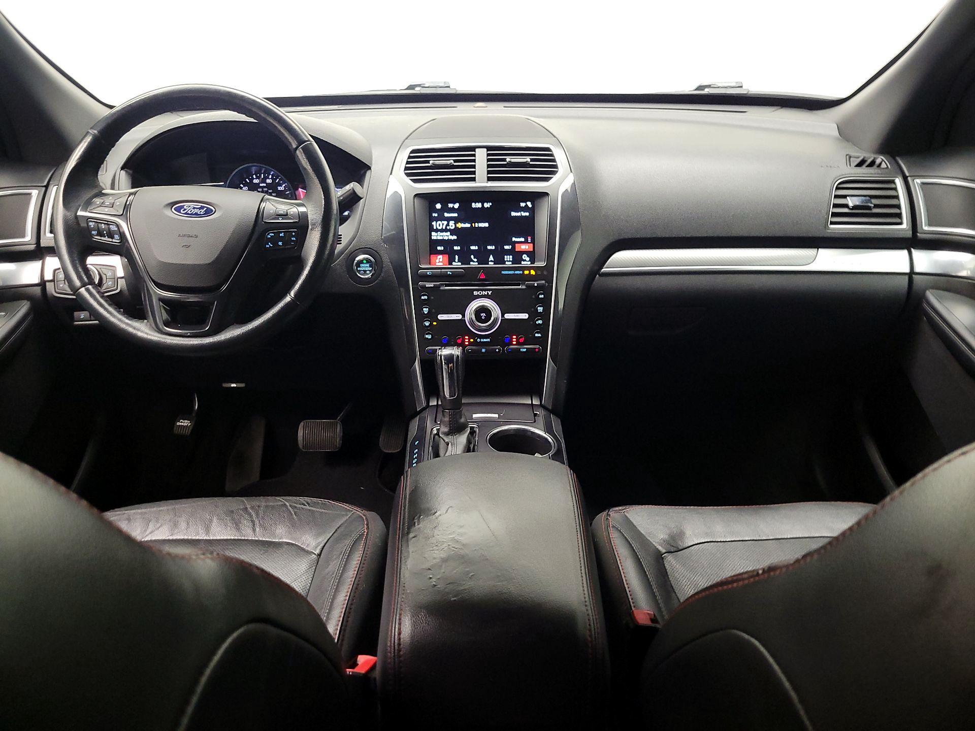 Thumbnail: 2017 Ford Explorer - 9