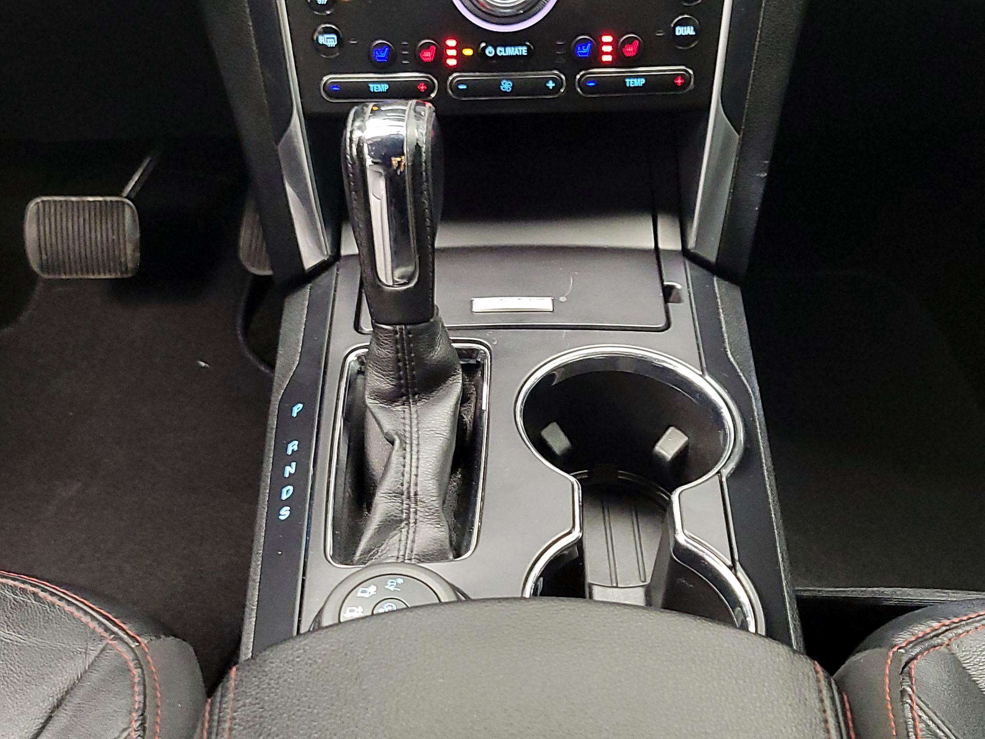 Thumbnail: 2017 Ford Explorer - 18