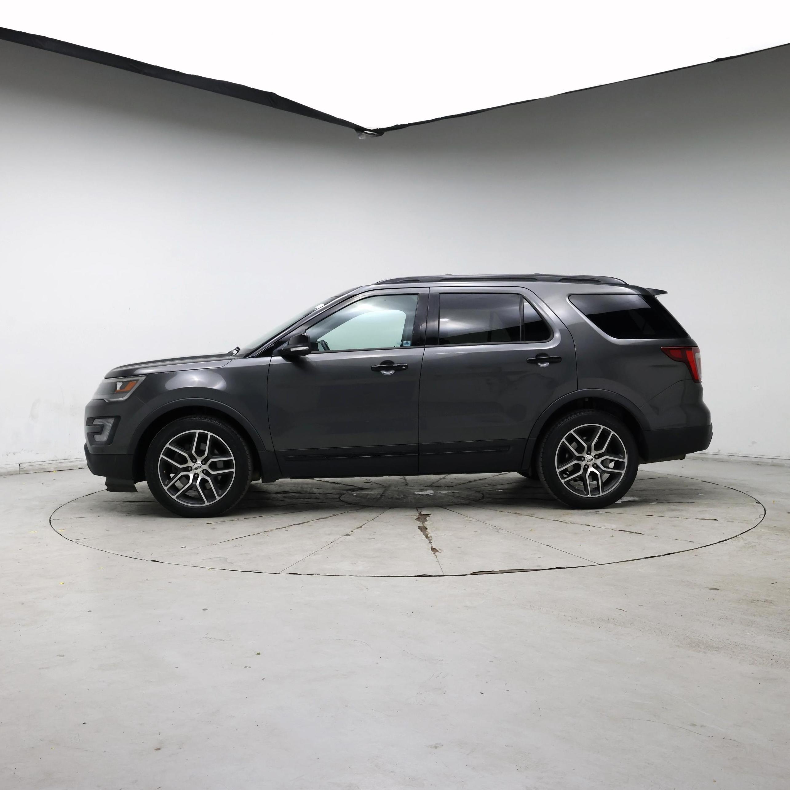 Thumbnail: 2017 Ford Explorer - 3