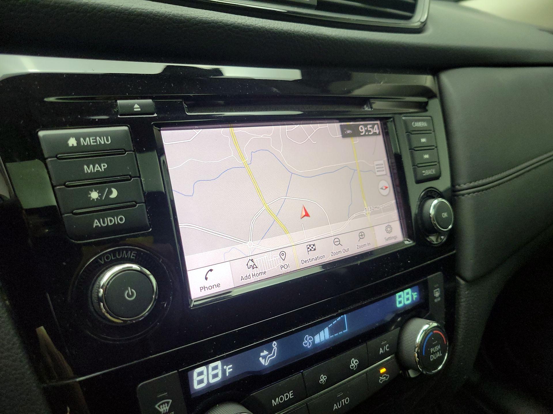 Thumbnail: 2018 Nissan Rogue - 14