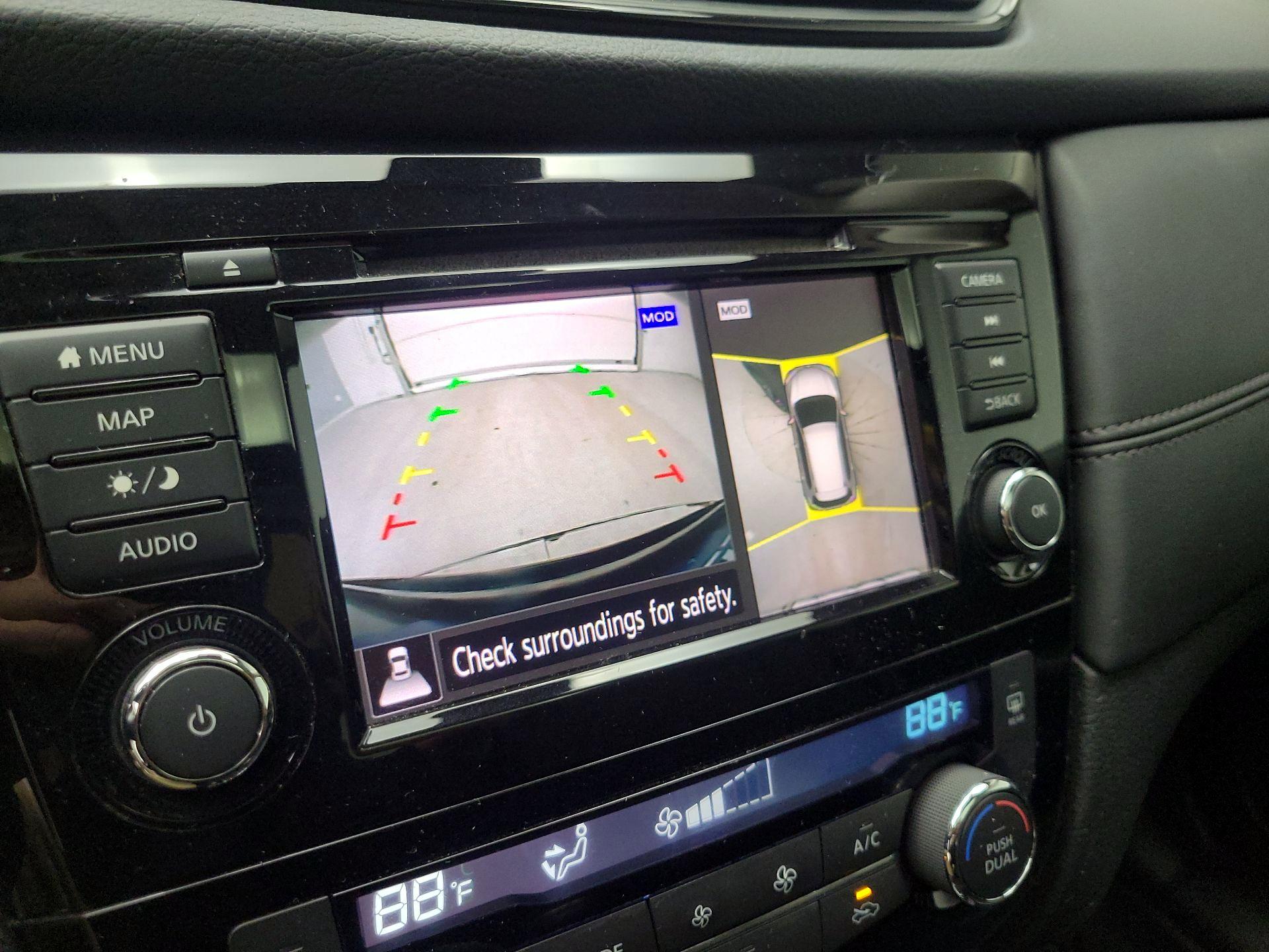 Thumbnail: 2018 Nissan Rogue - 15