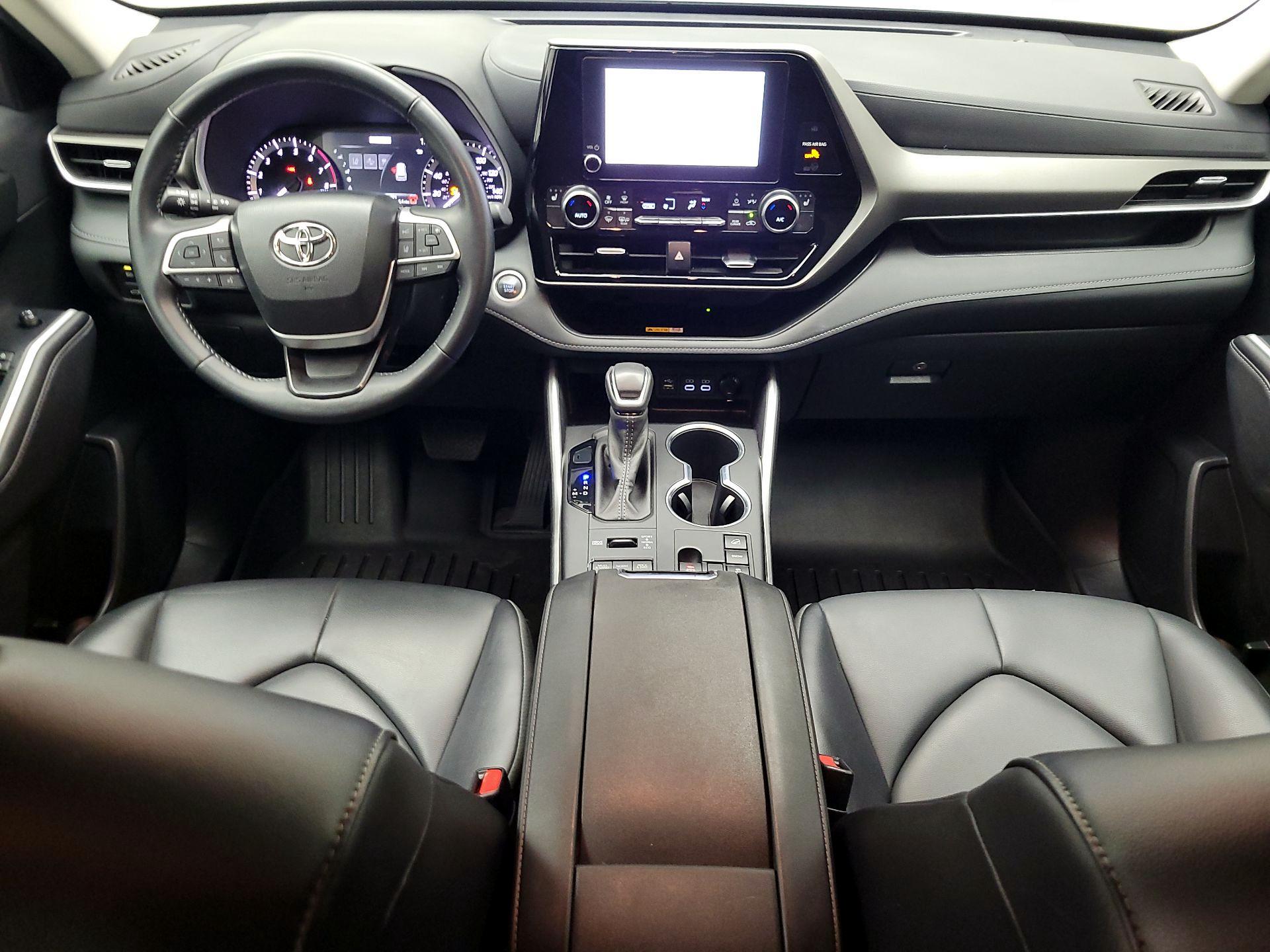 Thumbnail: 2024 Toyota Highlander - 9