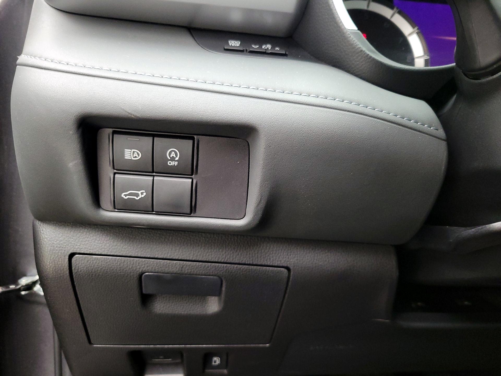 Thumbnail: 2024 Toyota Highlander - 13