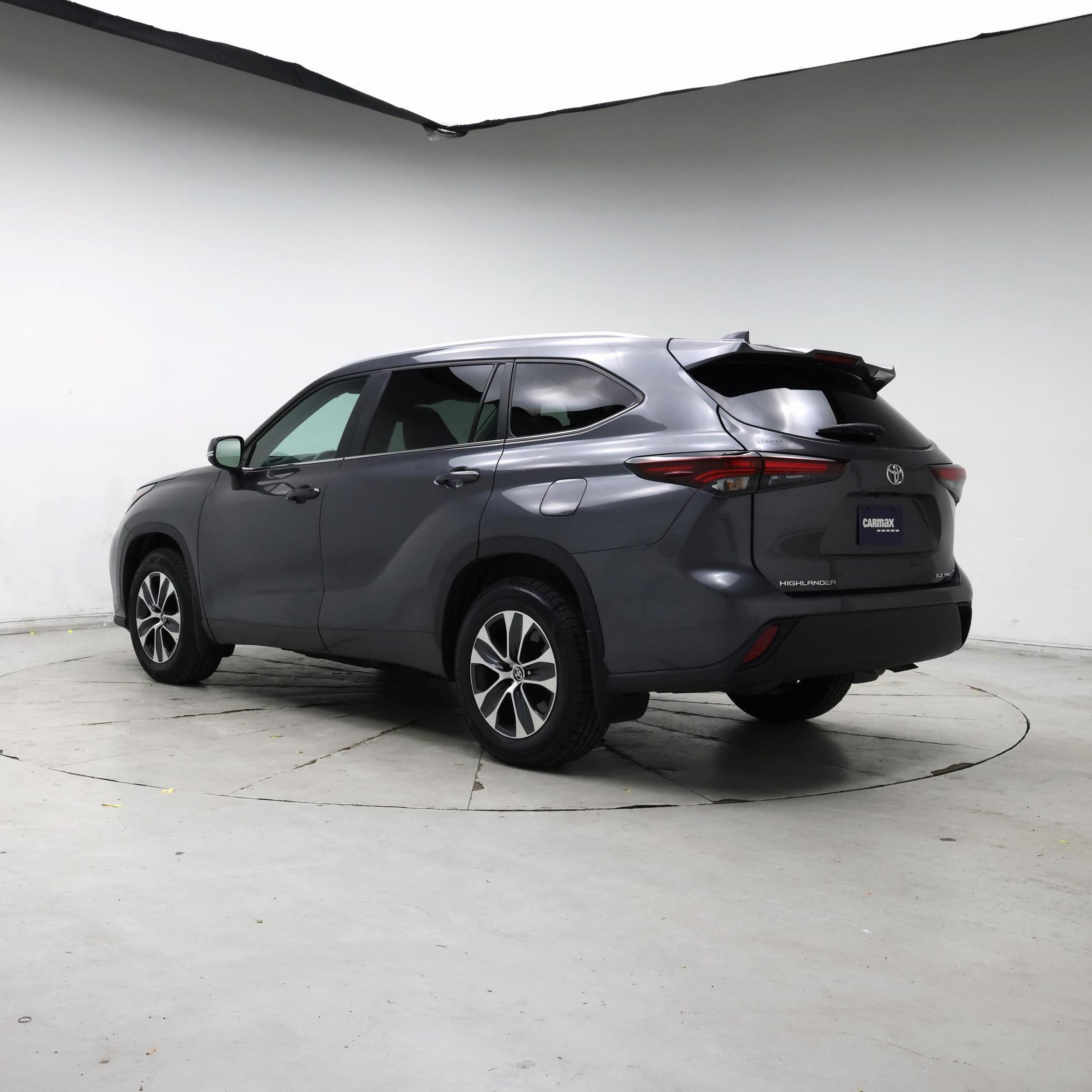 Thumbnail: 2024 Toyota Highlander - 2