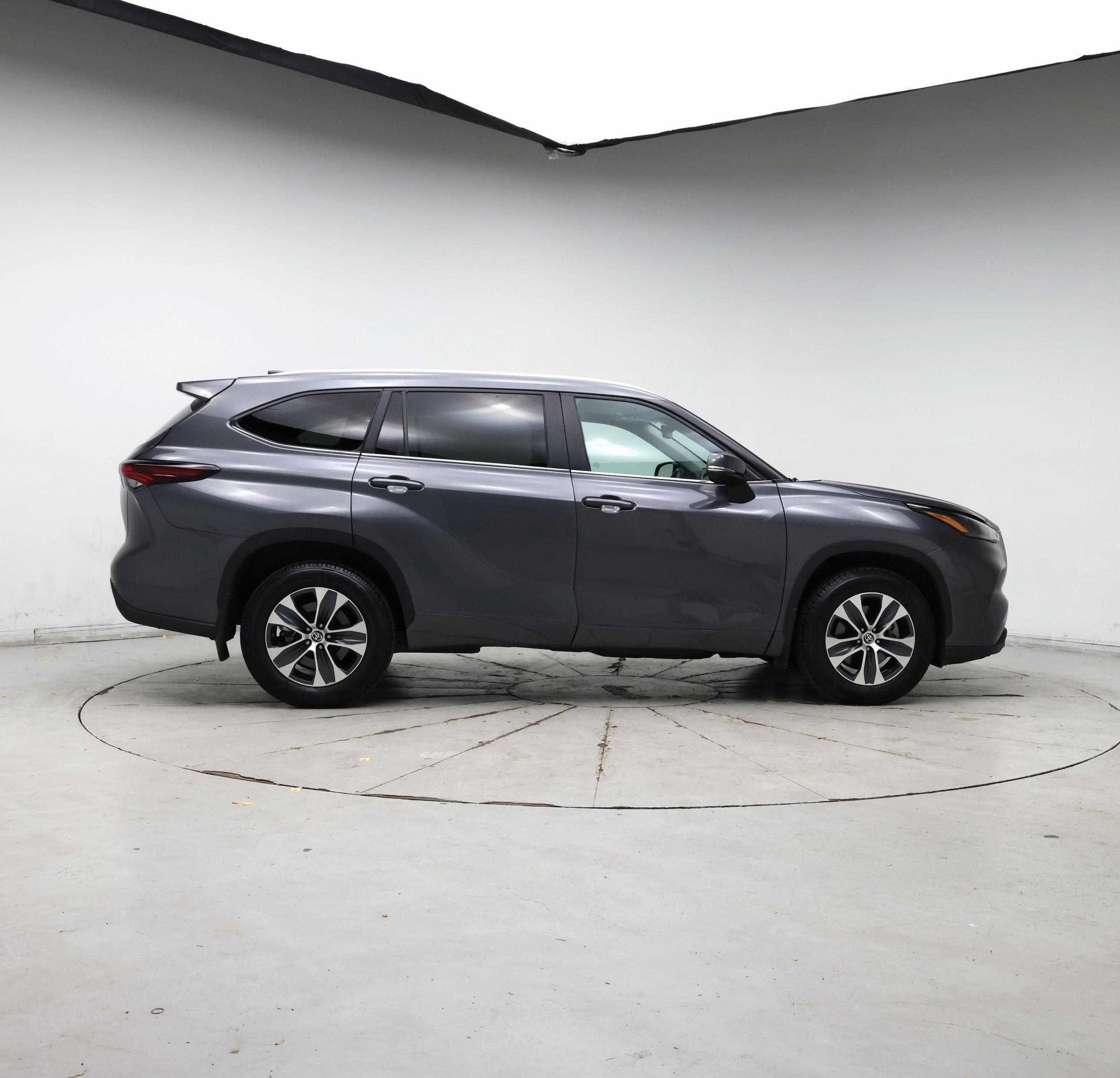 Thumbnail: 2024 Toyota Highlander - 7