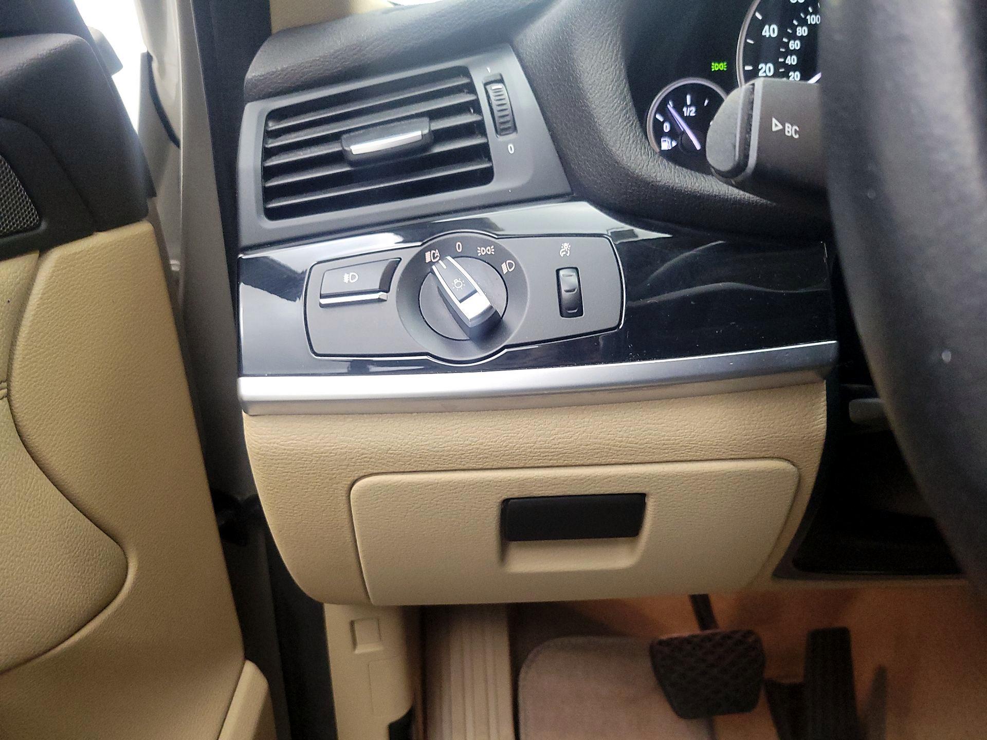 Thumbnail: 2016 BMW X3 - 13