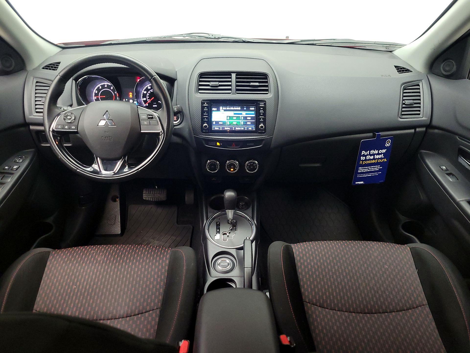 Thumbnail: 2017 Mitsubishi Outlander Sport - 9