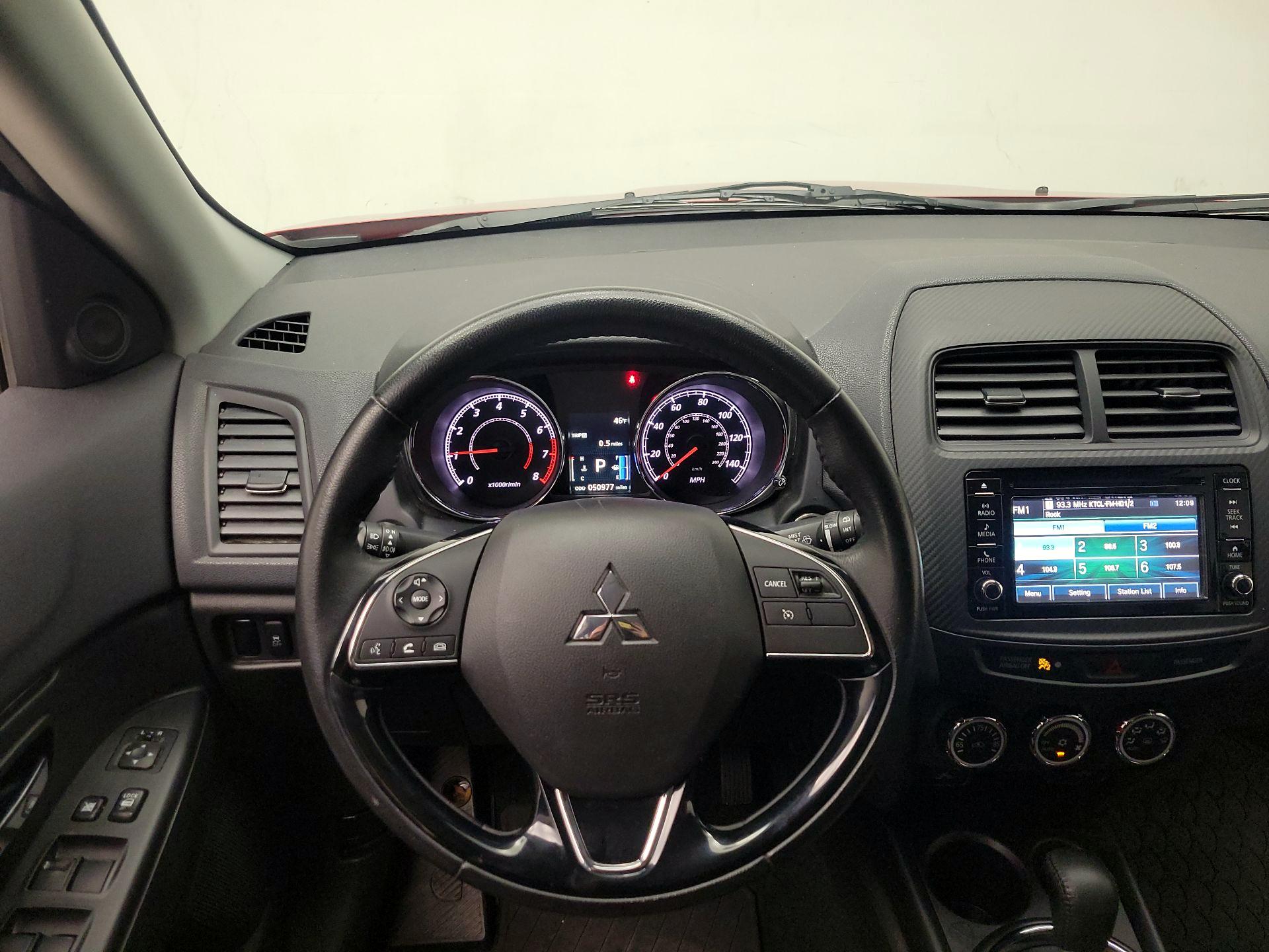 Thumbnail: 2017 Mitsubishi Outlander Sport - 10