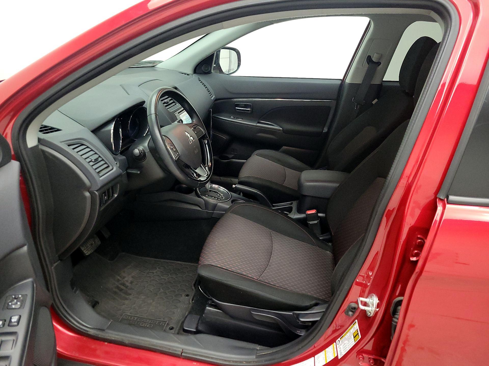 Thumbnail: 2017 Mitsubishi Outlander Sport - 11