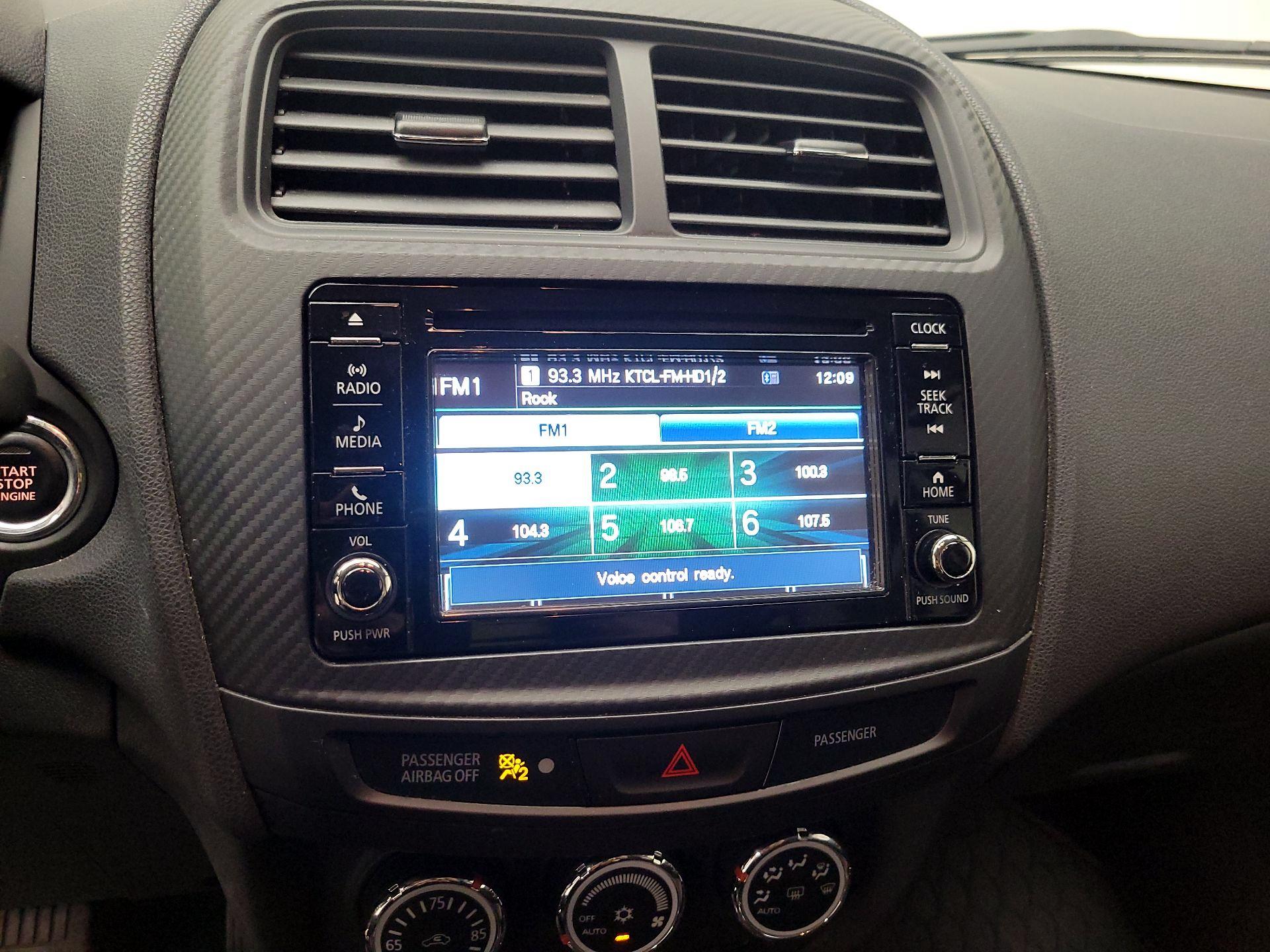 Thumbnail: 2017 Mitsubishi Outlander Sport - 15