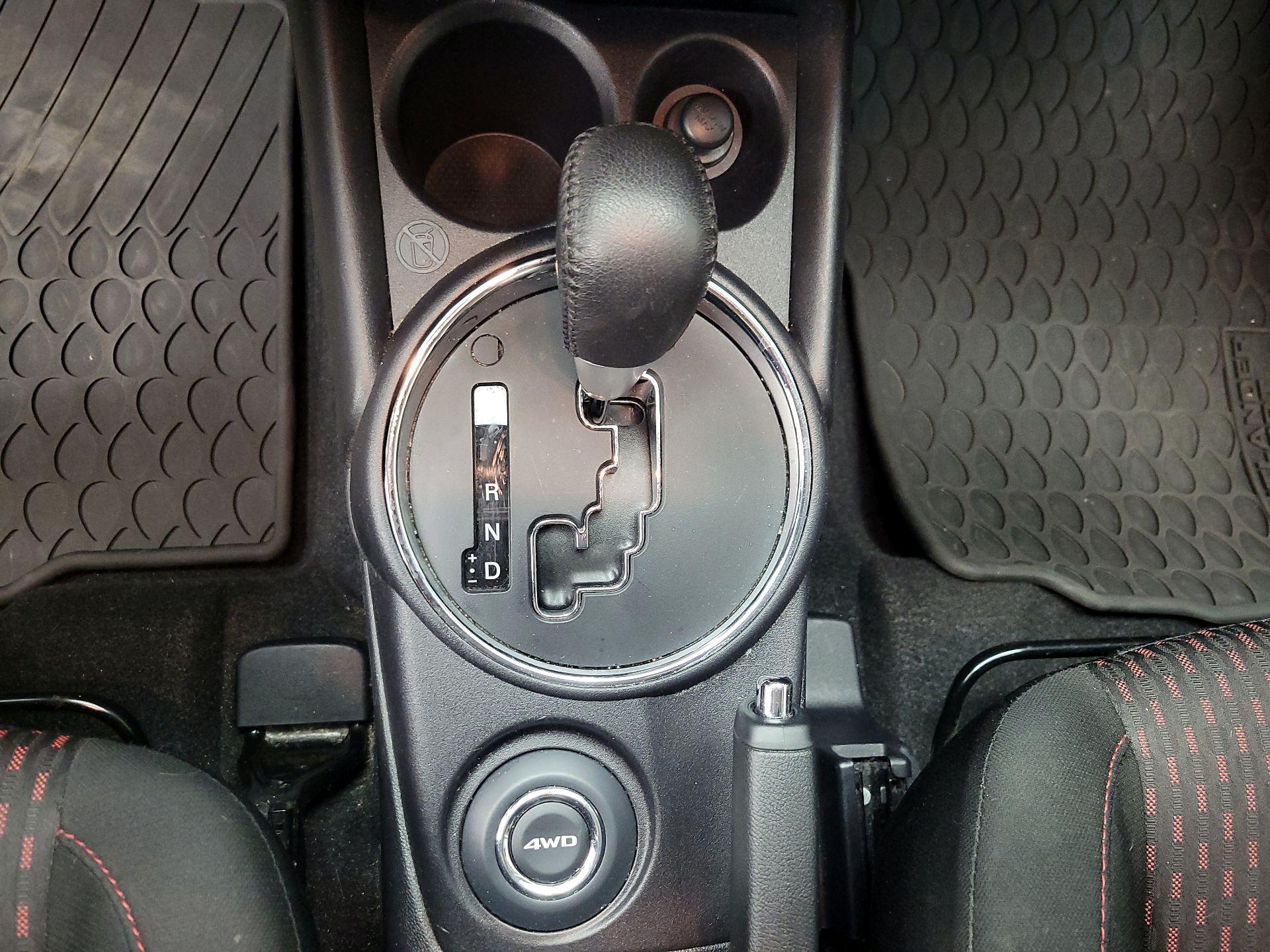 Thumbnail: 2017 Mitsubishi Outlander Sport - 17