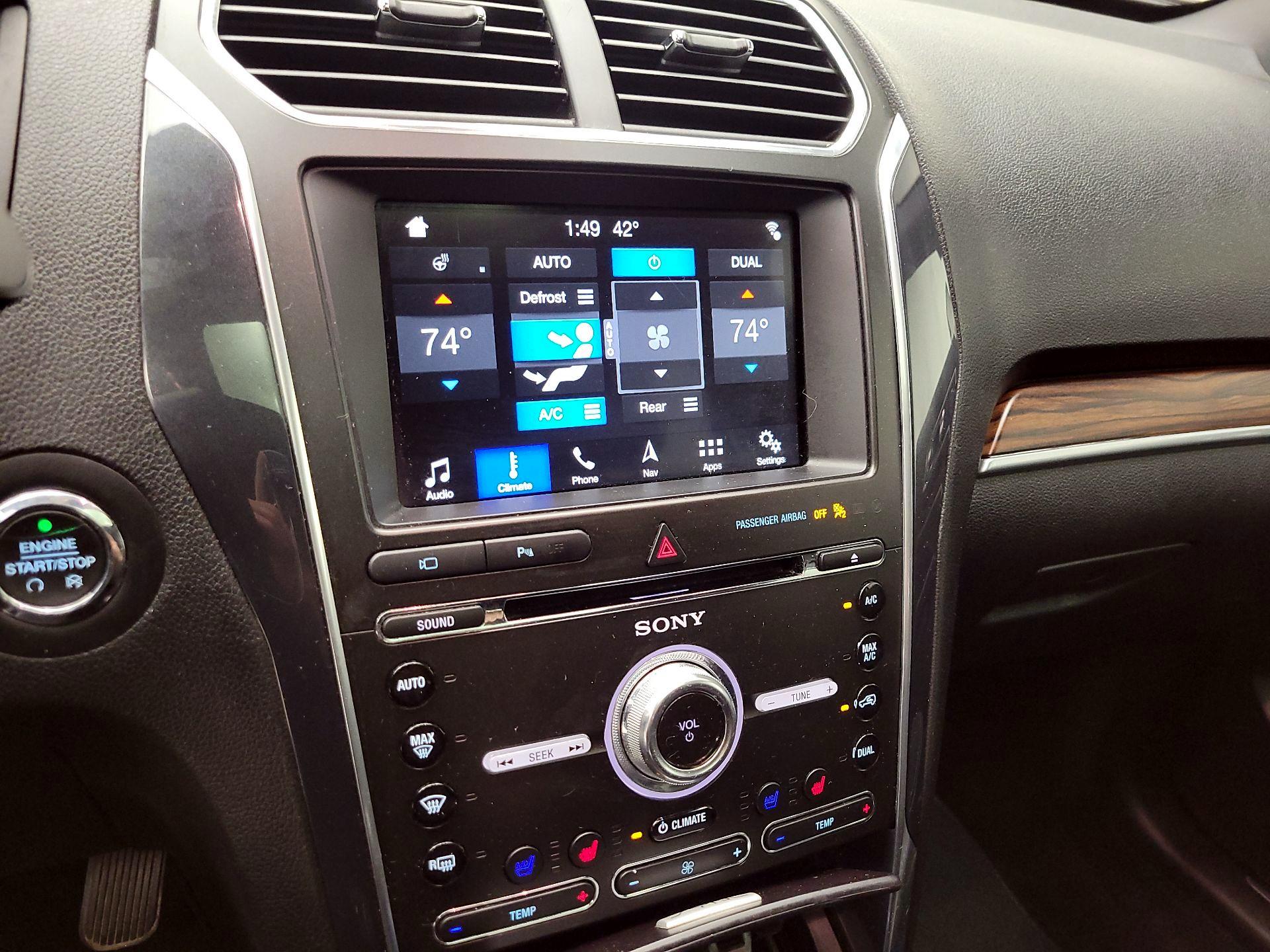 Thumbnail: 2018 Ford Explorer - 17