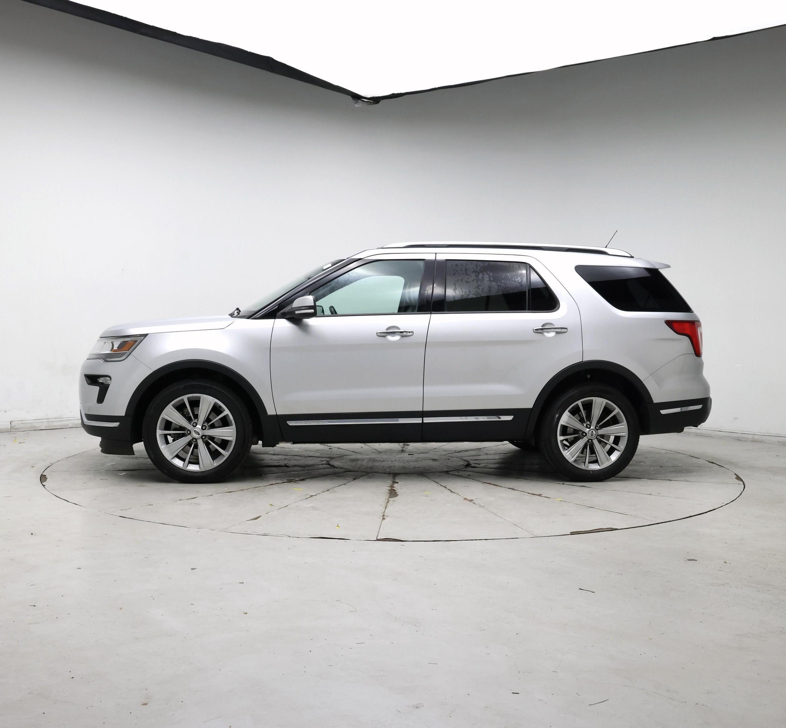 Thumbnail: 2018 Ford Explorer - 3