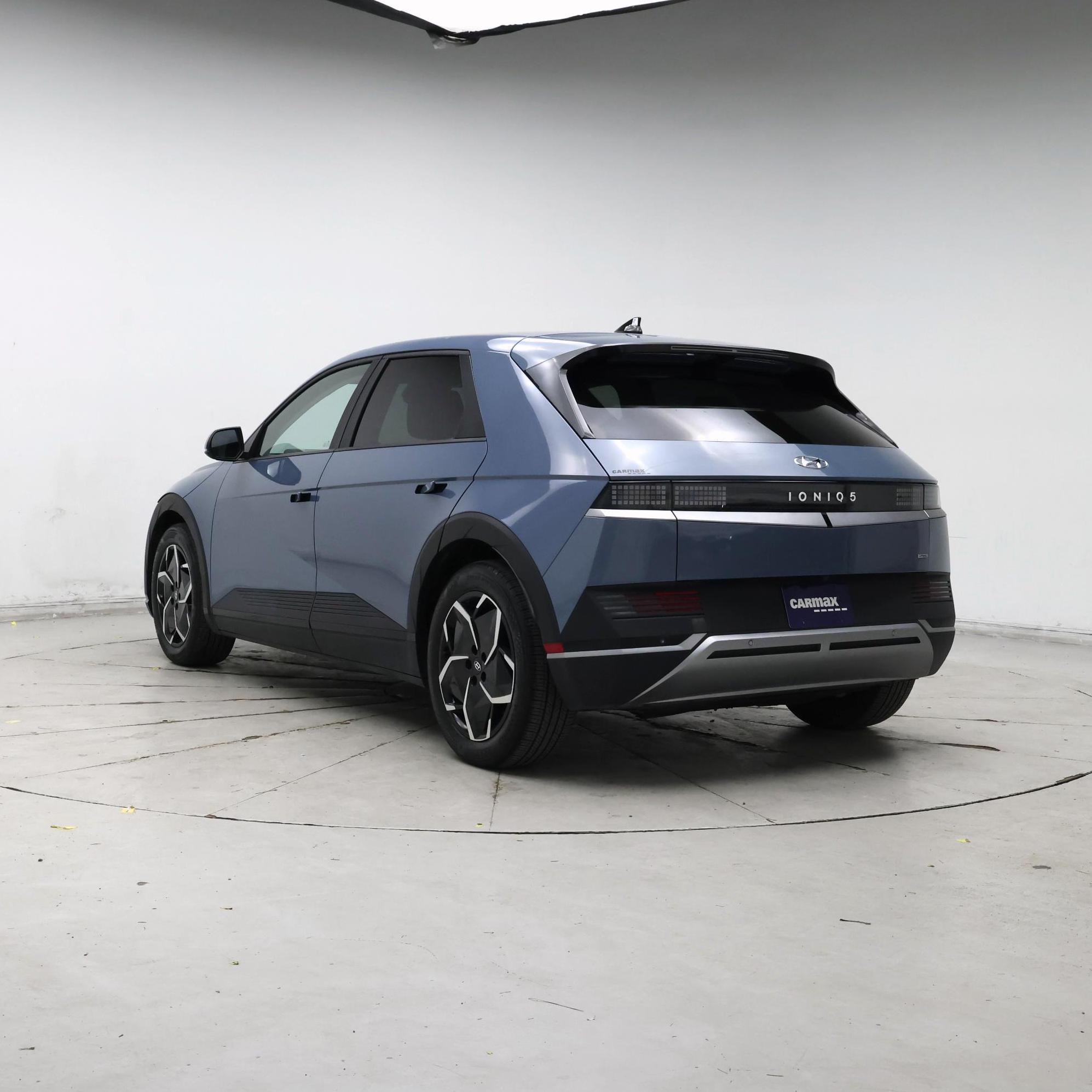 Thumbnail: 2023 Hyundai Ioniq 5 - 2