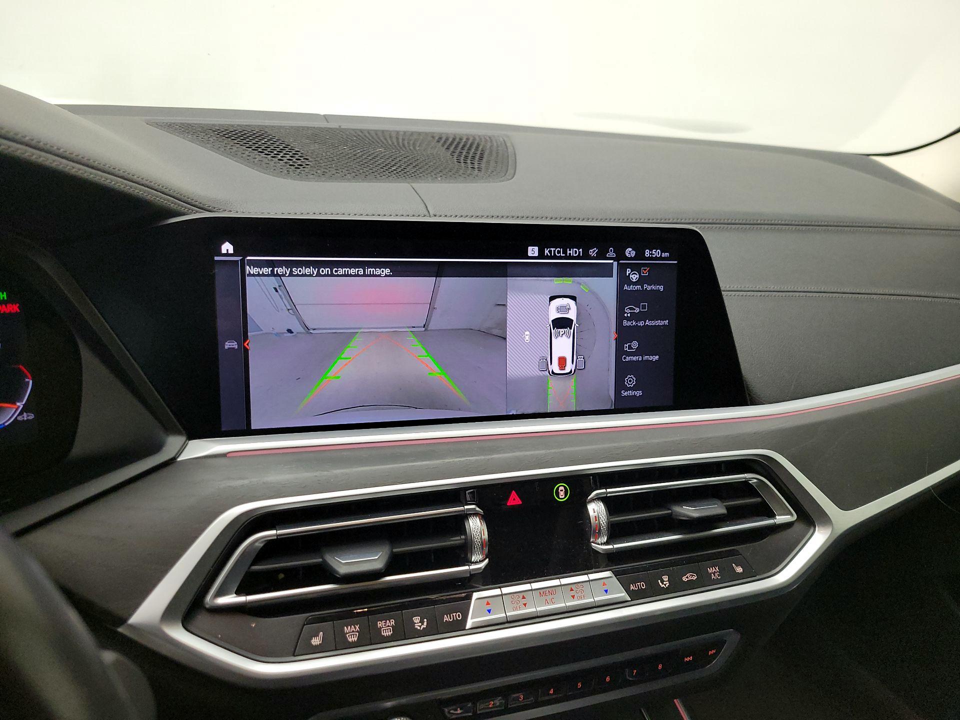 Thumbnail: 2022 BMW X7 - 15