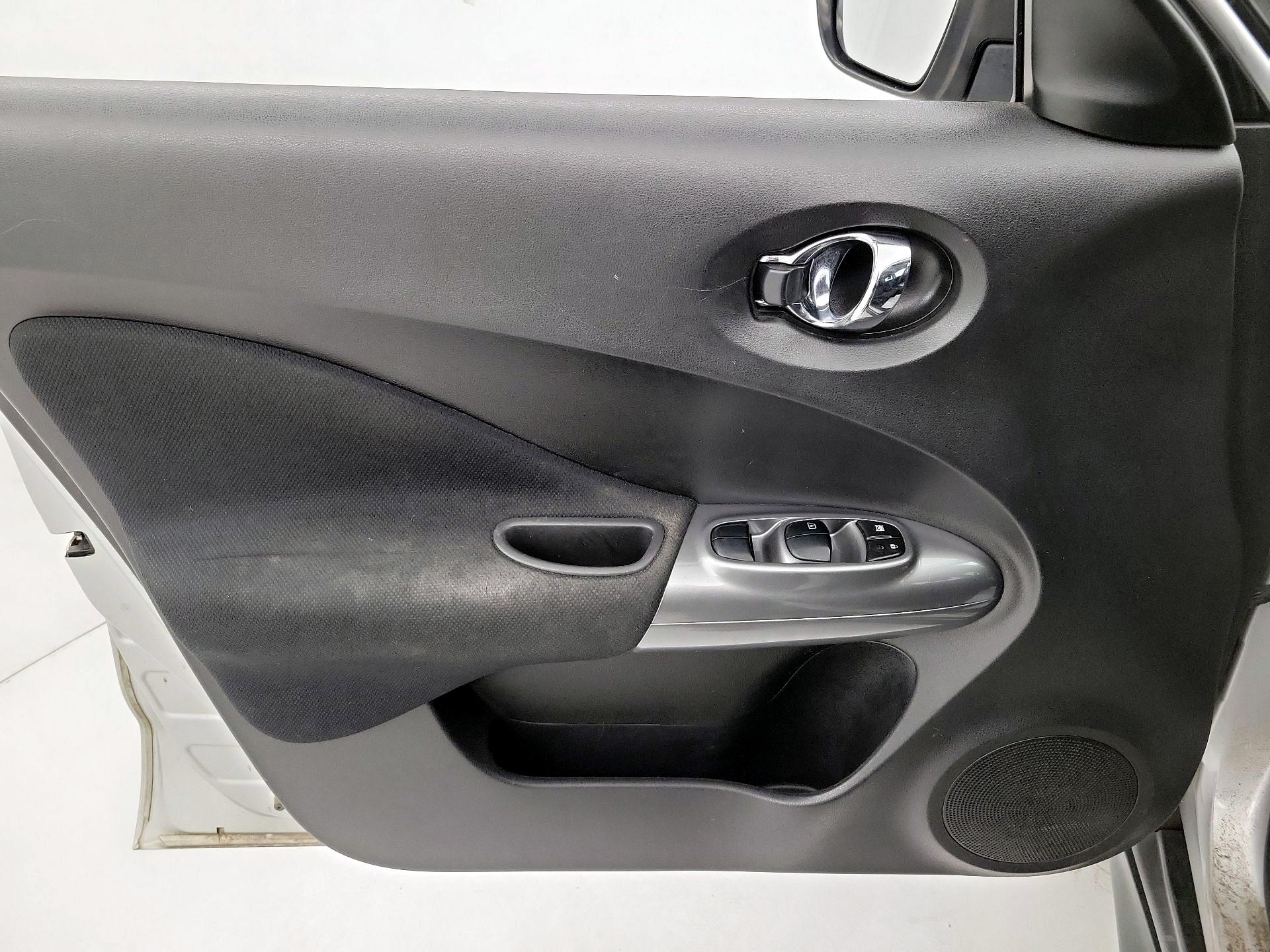 Thumbnail: 2015 Nissan Juke - 12