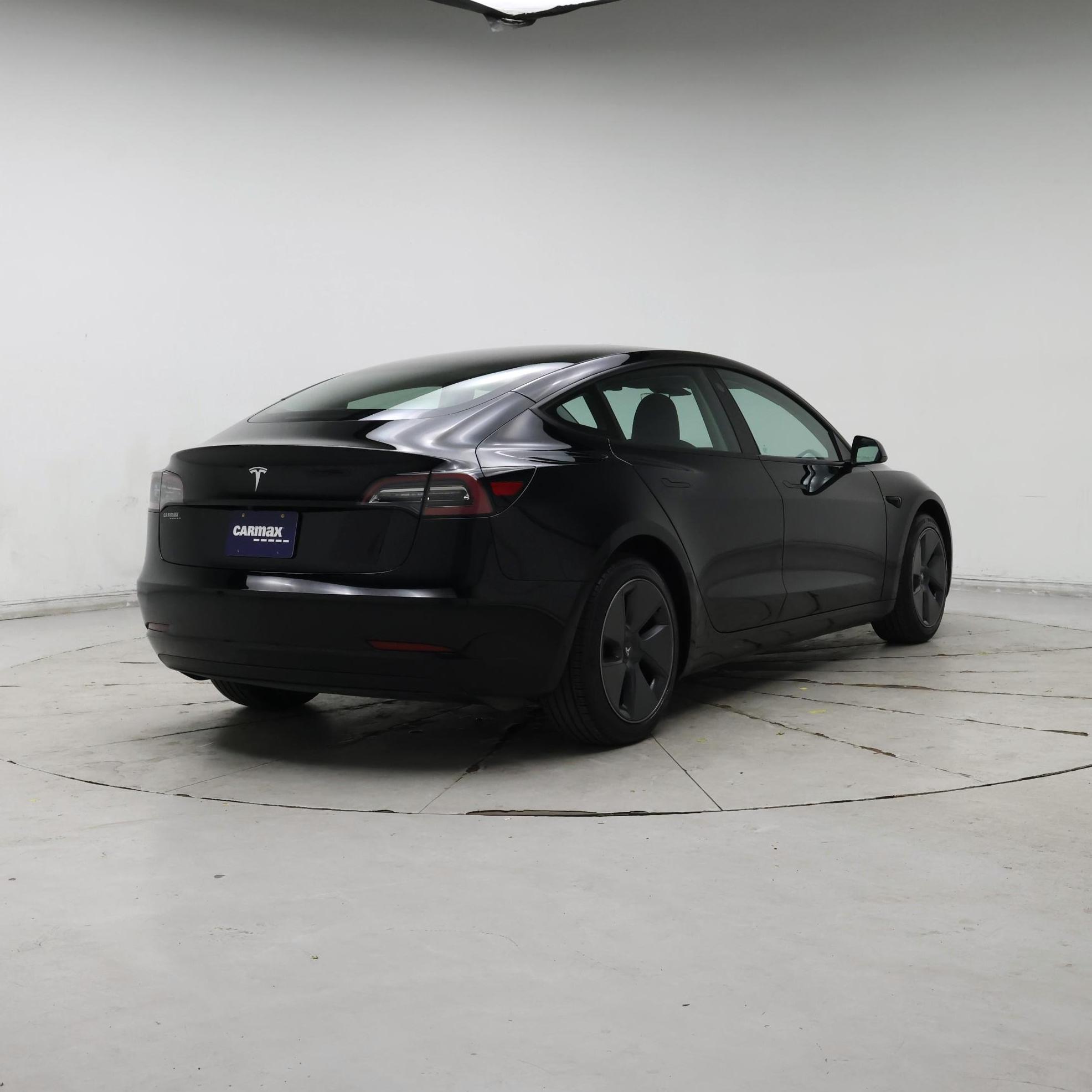 Thumbnail: 2023 Tesla Model 3 - 8