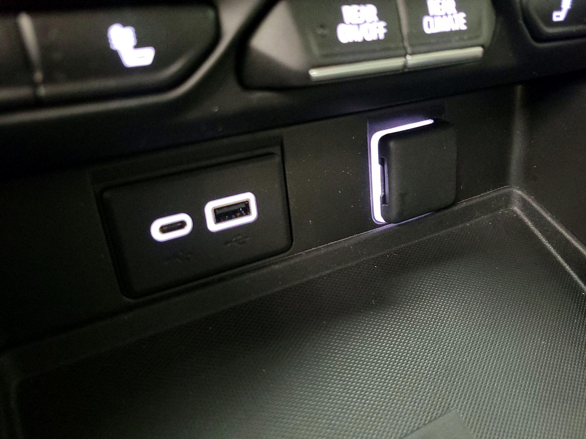 Thumbnail: 2023 Chevrolet Tahoe - 19