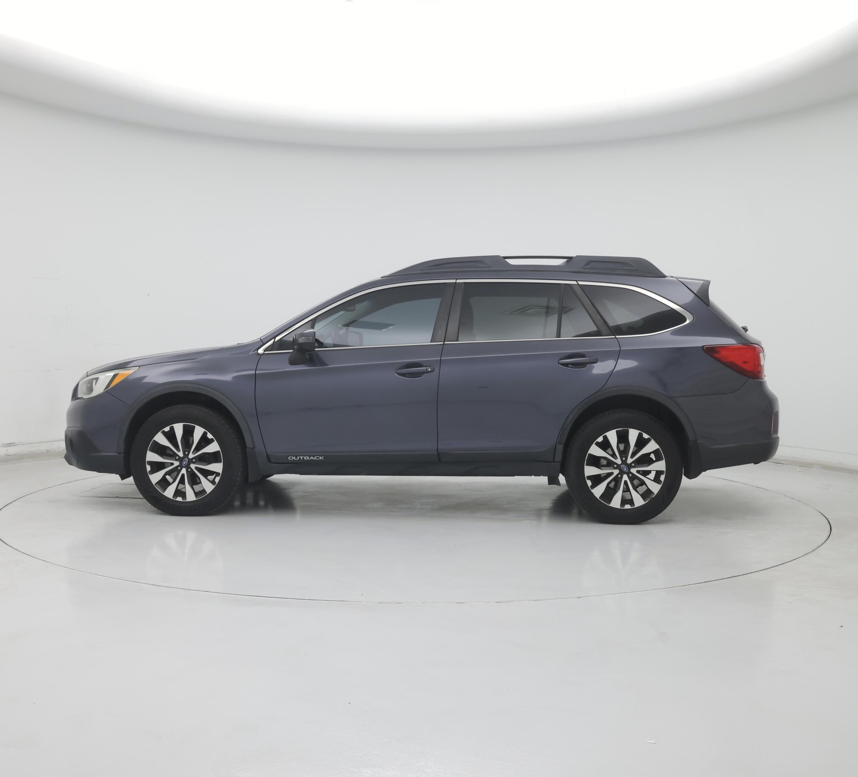 Thumbnail: 2015 Subaru Outback - 3