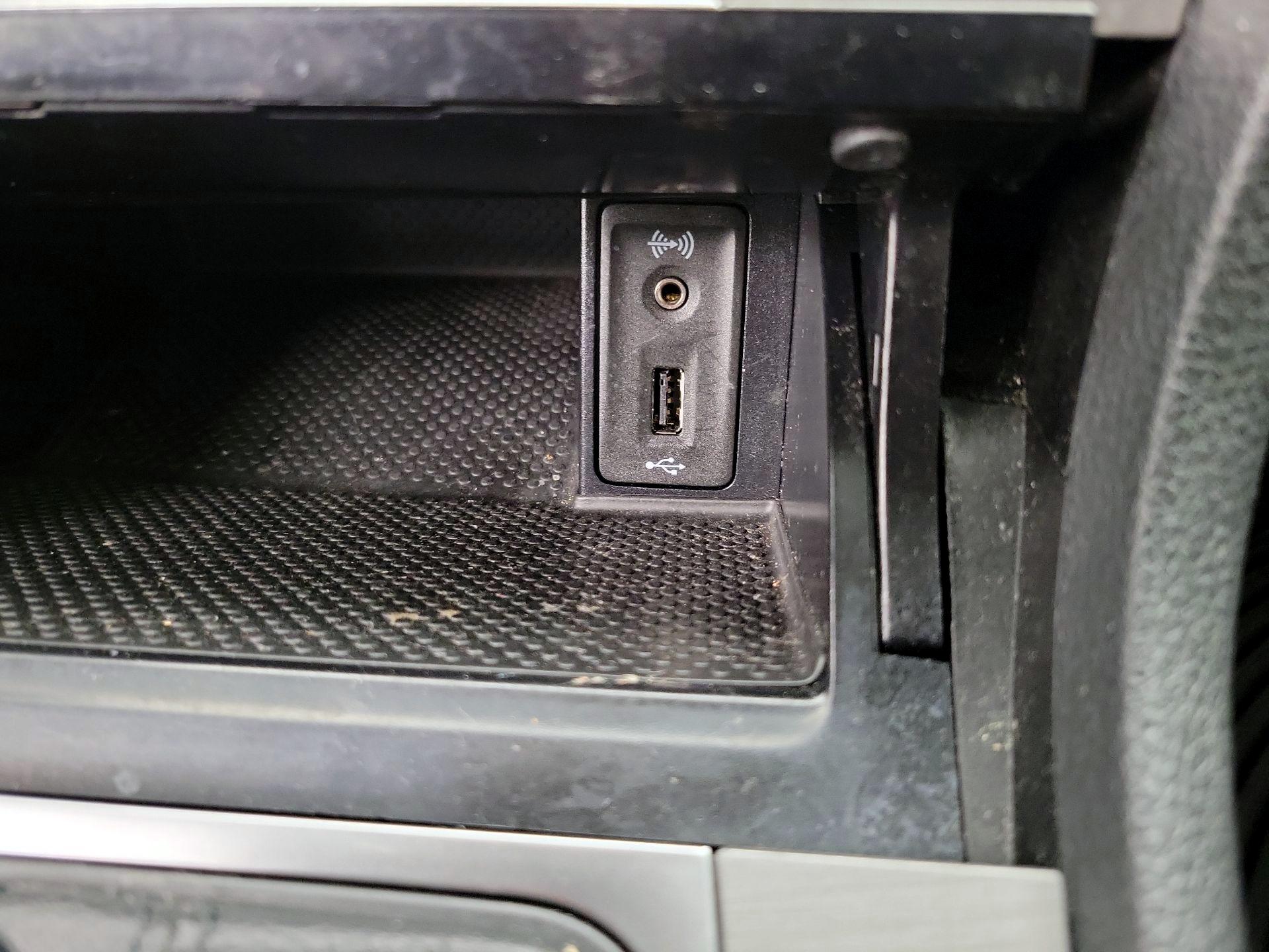 Thumbnail: 2017 Volkswagen Golf - 18