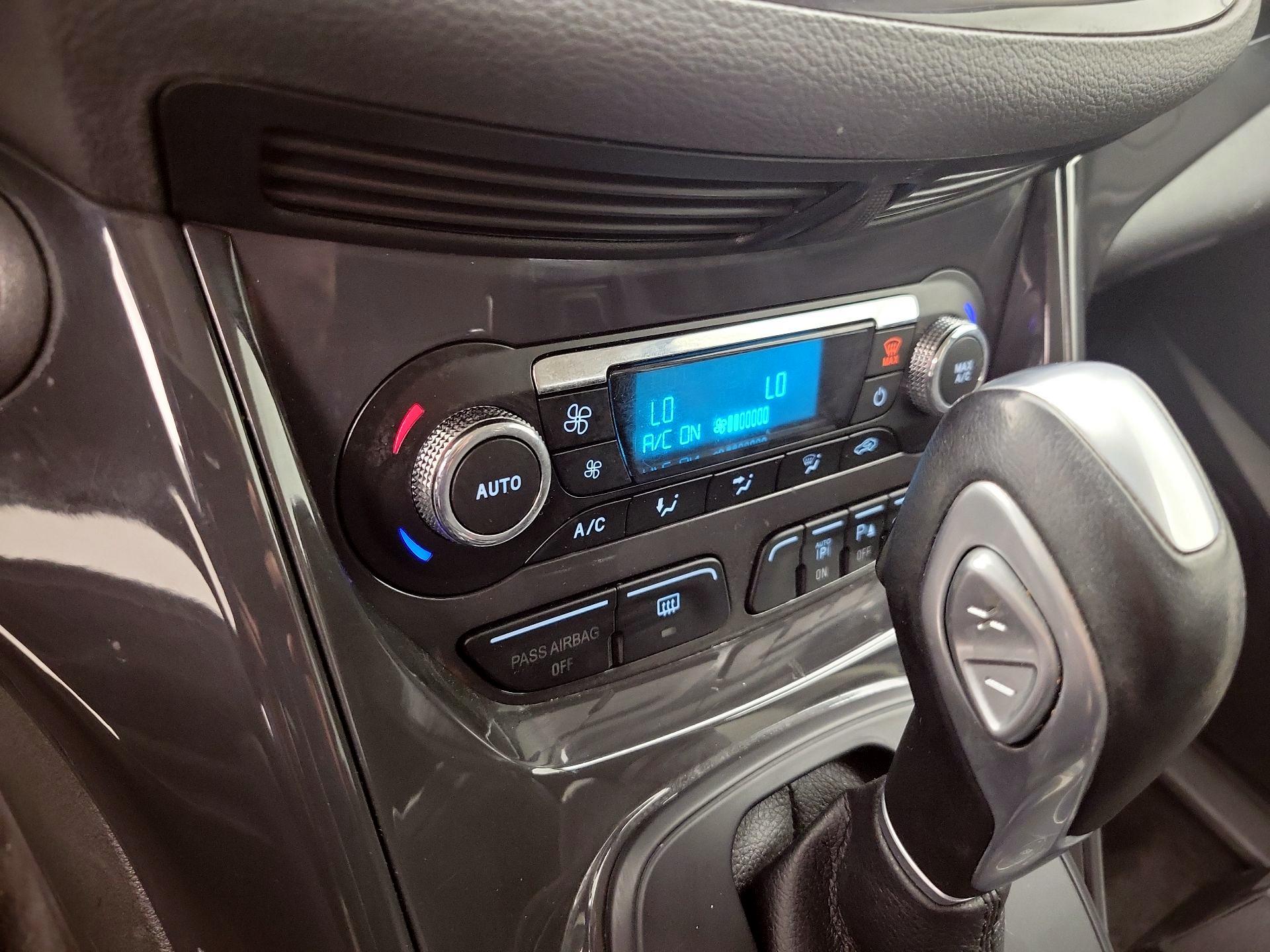 Thumbnail: 2014 Ford Escape - 16