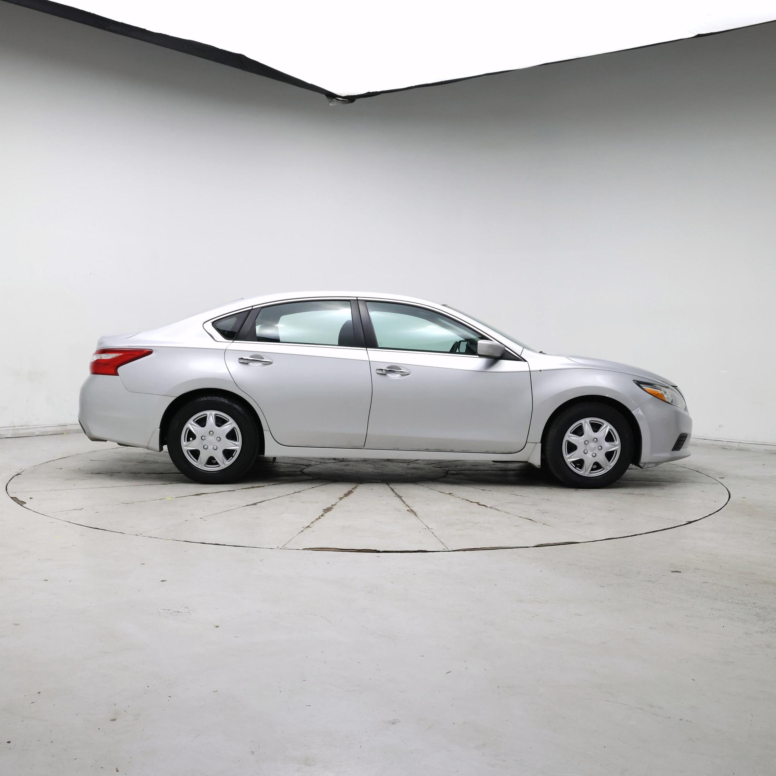 Thumbnail: 2016 Nissan Altima - 7