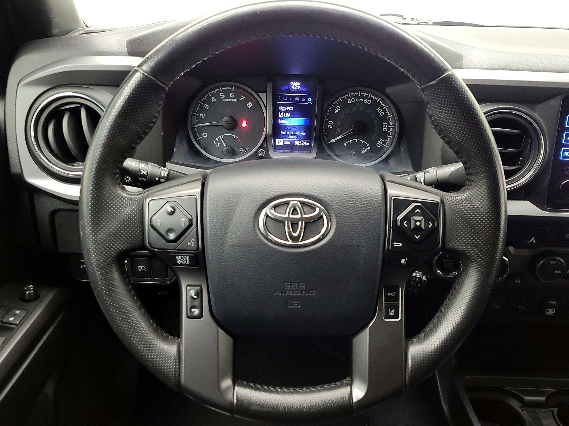 Thumbnail: 2019 Toyota Tacoma - 10