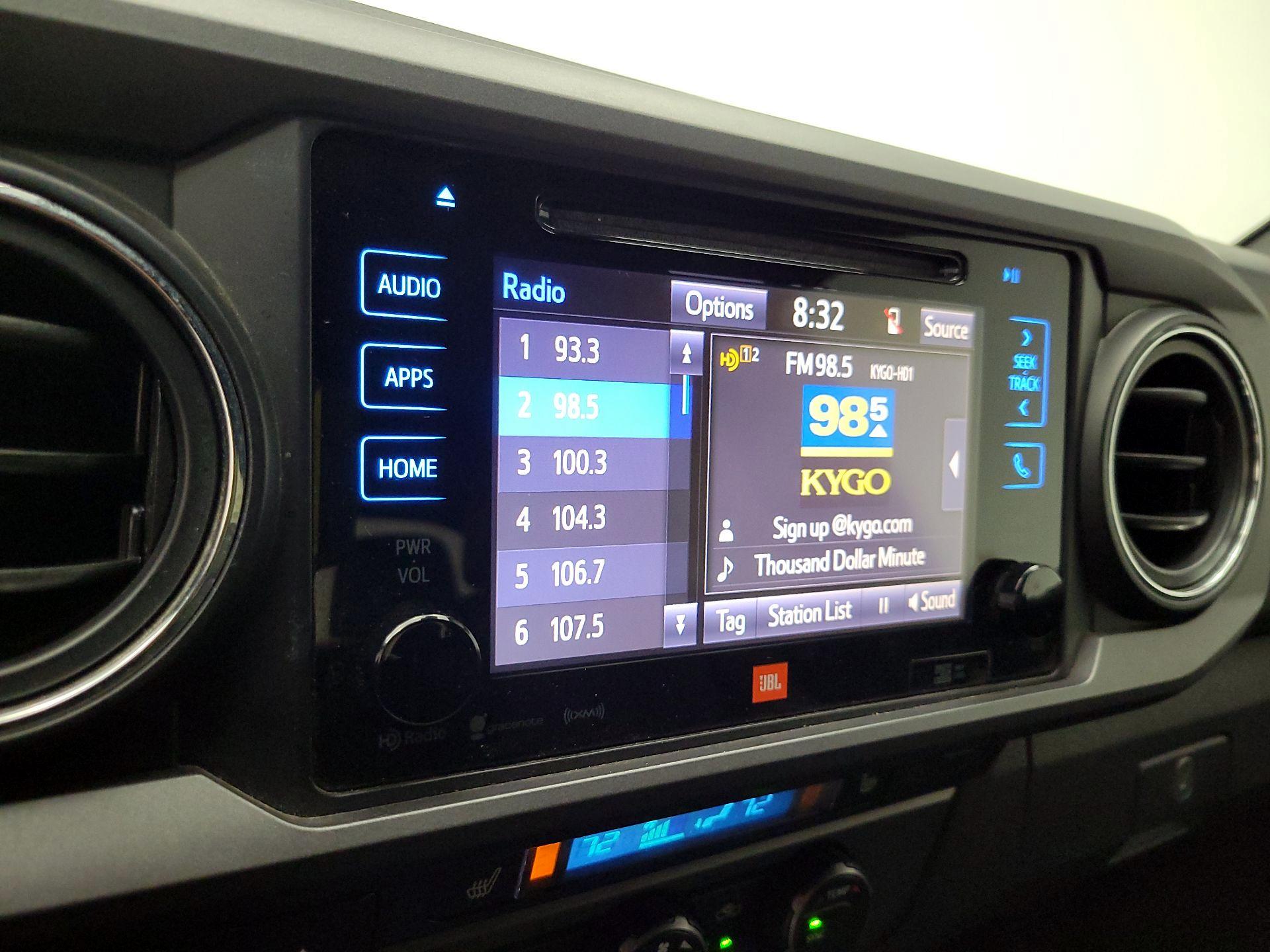 Thumbnail: 2019 Toyota Tacoma - 16