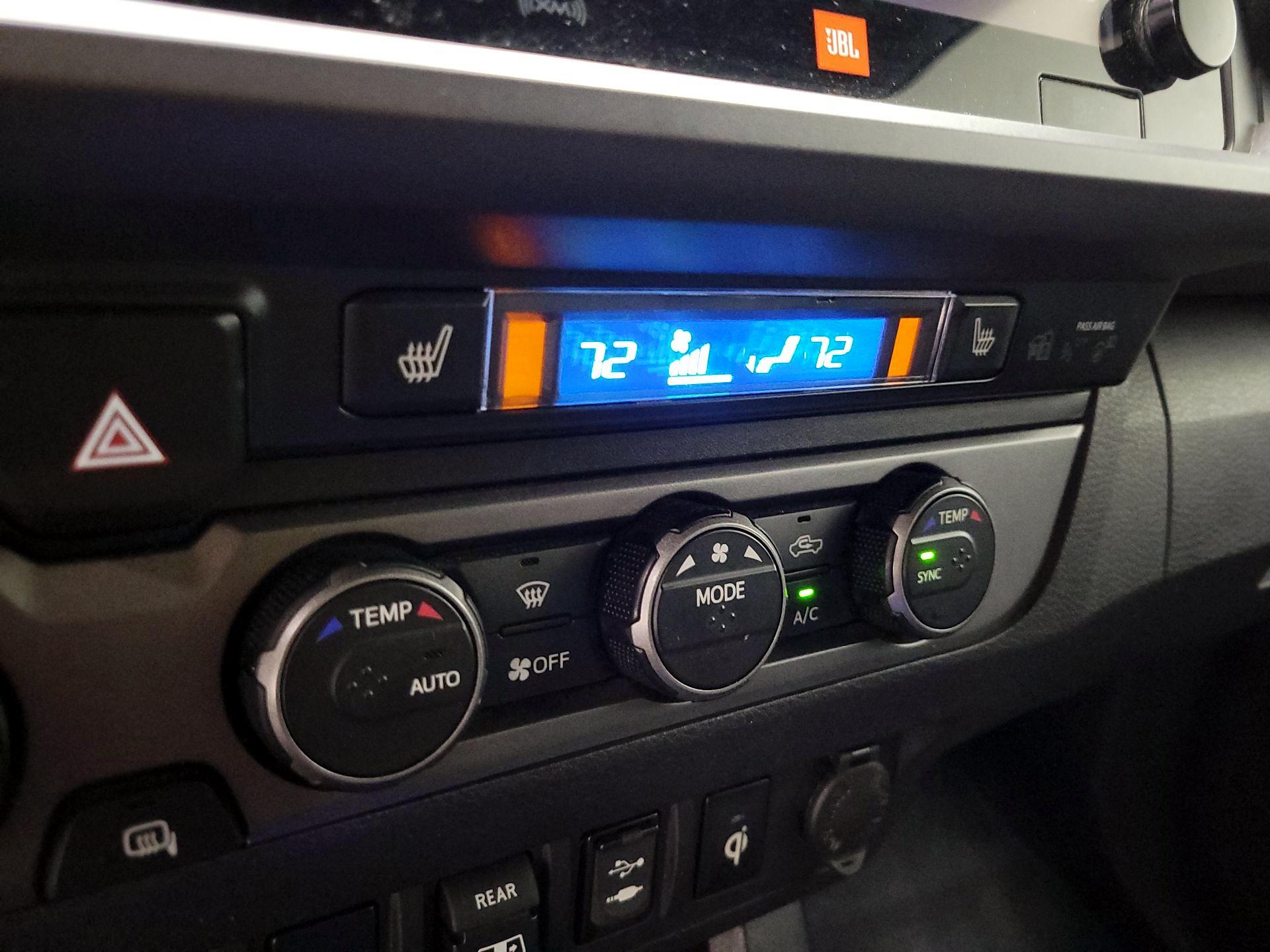 Thumbnail: 2019 Toyota Tacoma - 17