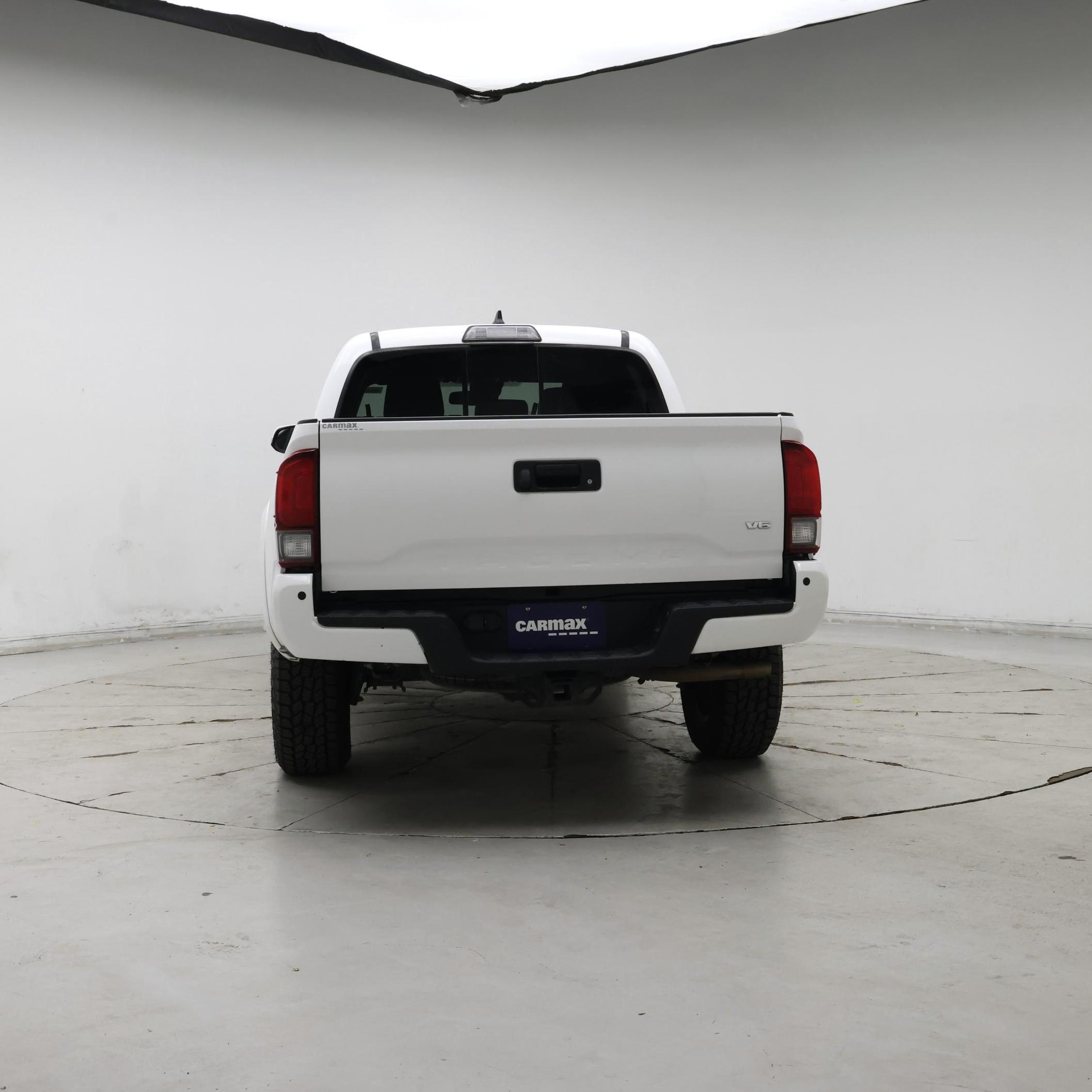 Thumbnail: 2019 Toyota Tacoma - 6