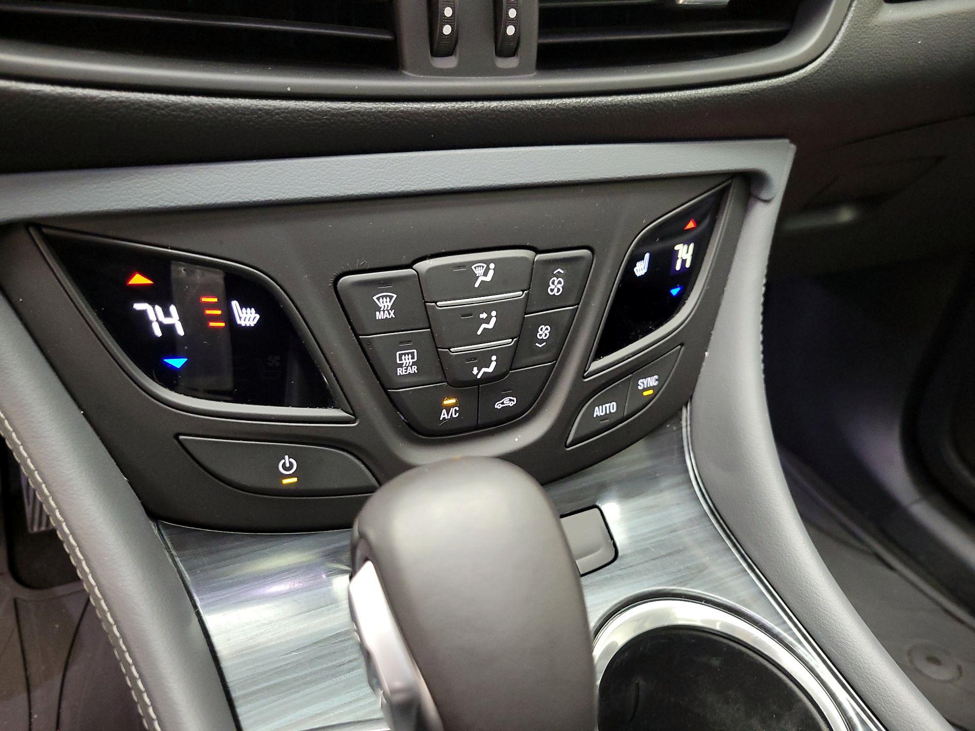 Thumbnail: 2019 Buick Envision - 17