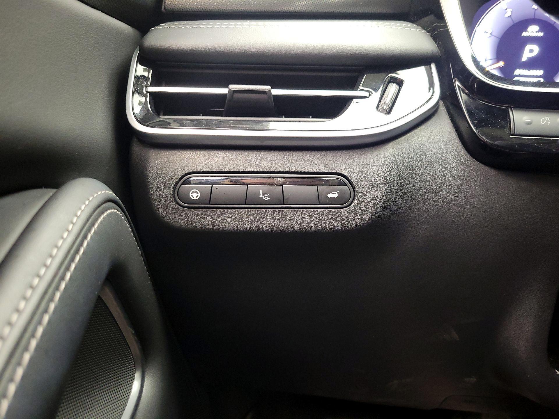 Thumbnail: 2023 INFINITI QX60 - 13