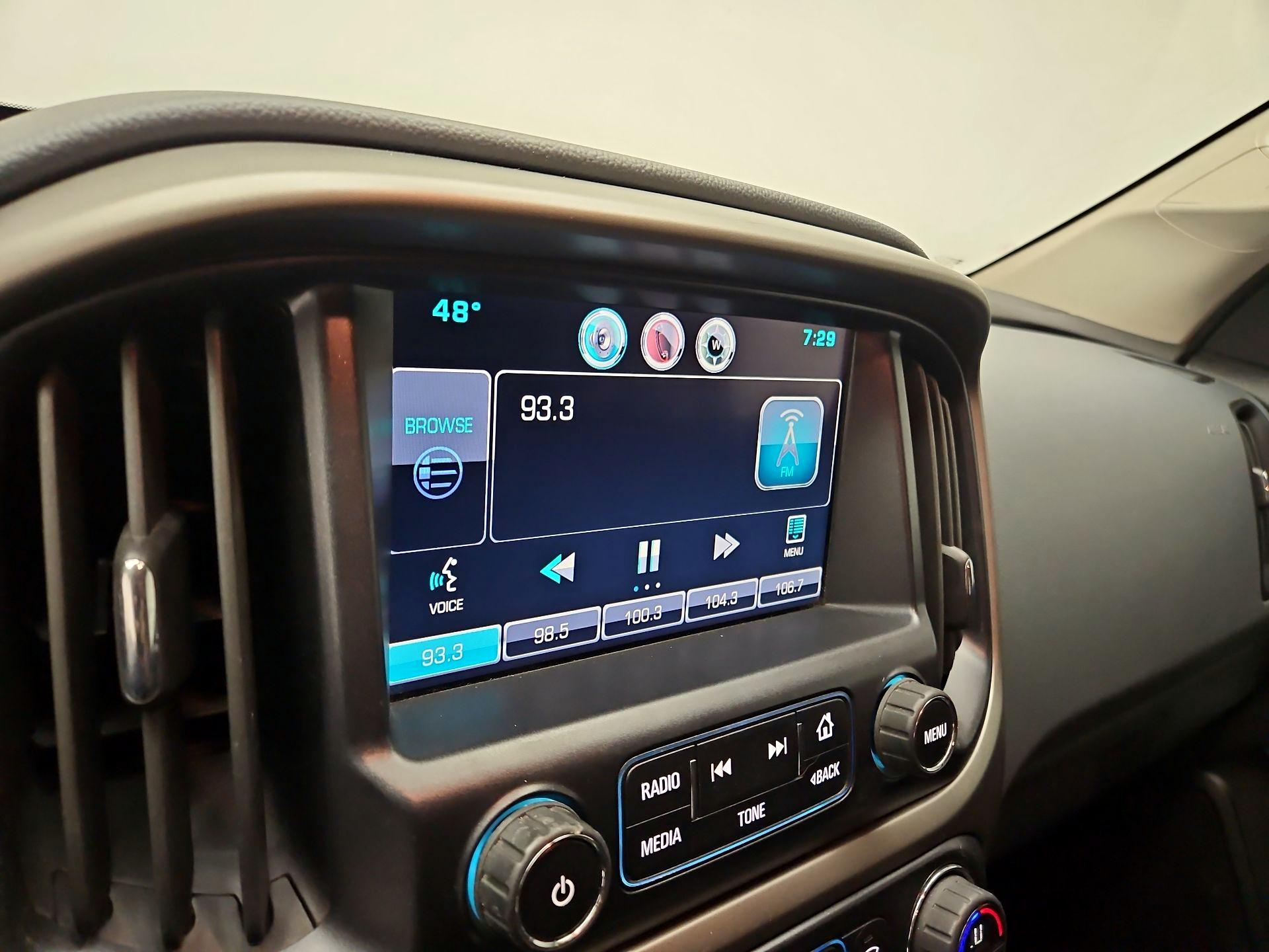 Thumbnail: 2015 Chevrolet Colorado - 16