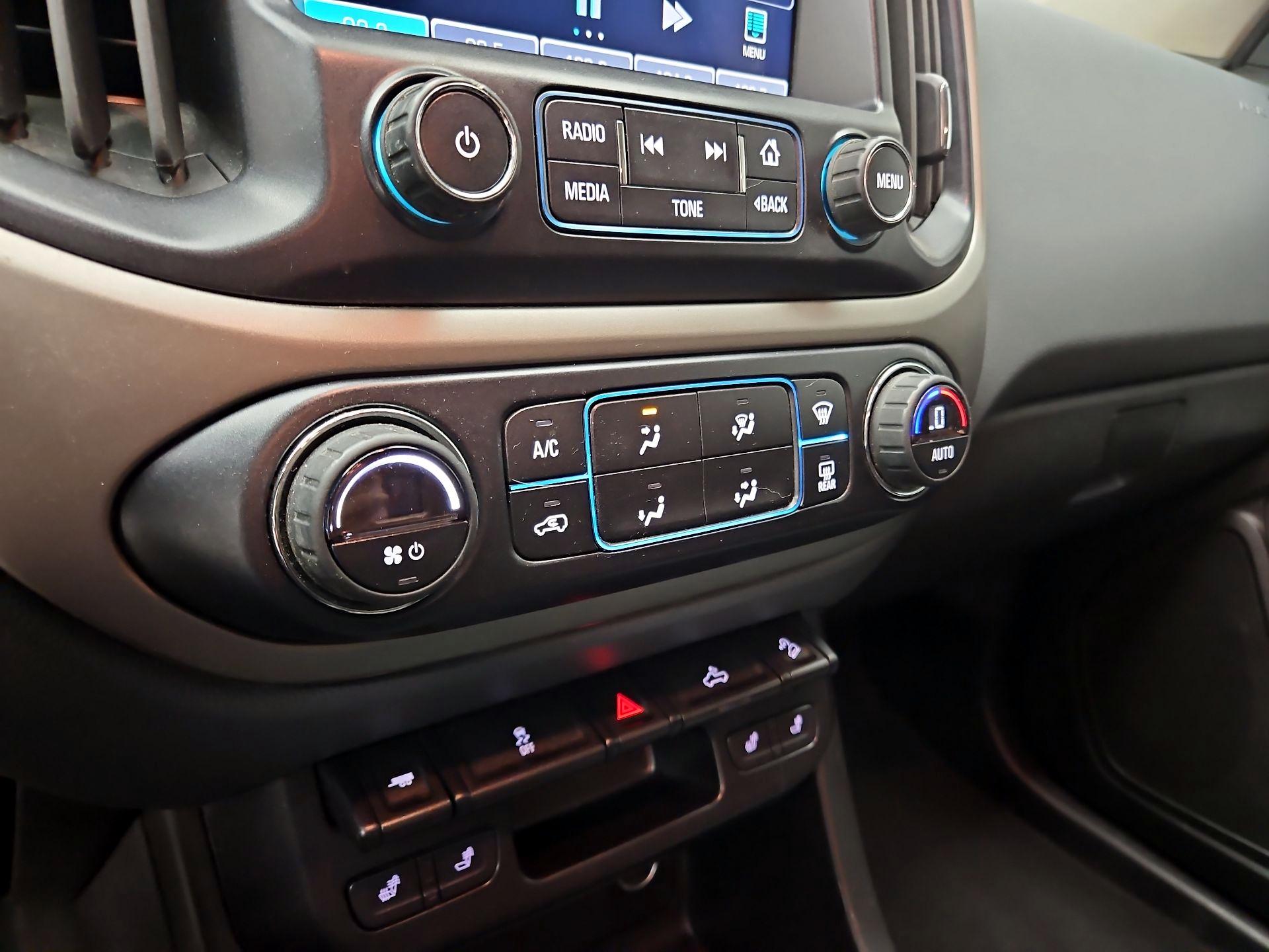 Thumbnail: 2015 Chevrolet Colorado - 17