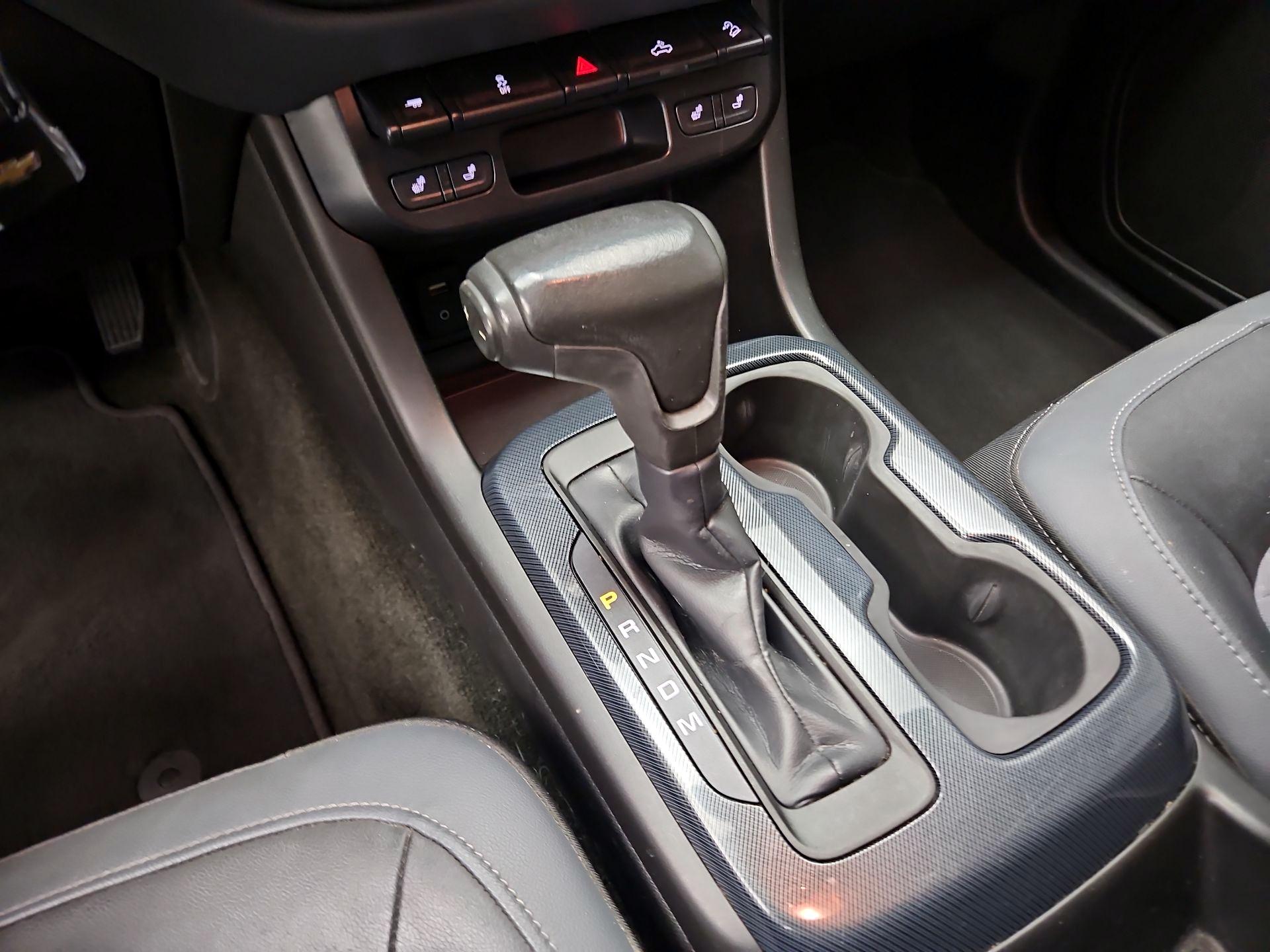 Thumbnail: 2015 Chevrolet Colorado - 18