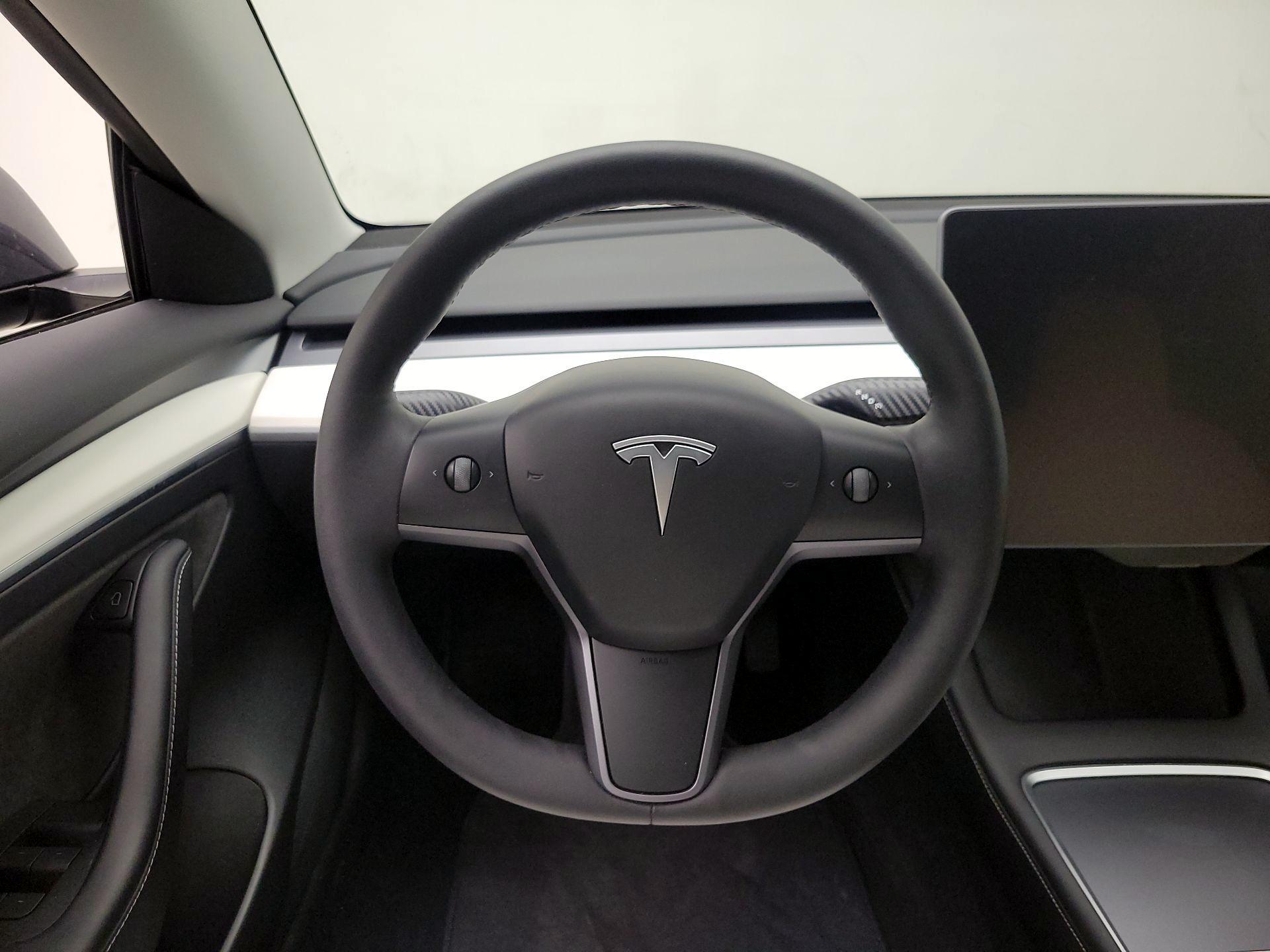 Thumbnail: 2023 Tesla Model 3 - 10