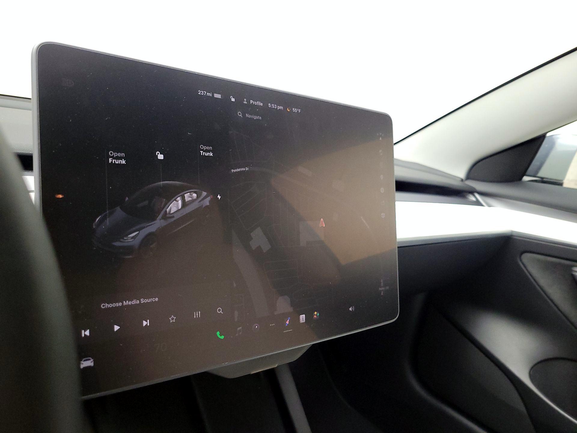 Thumbnail: 2023 Tesla Model 3 - 13