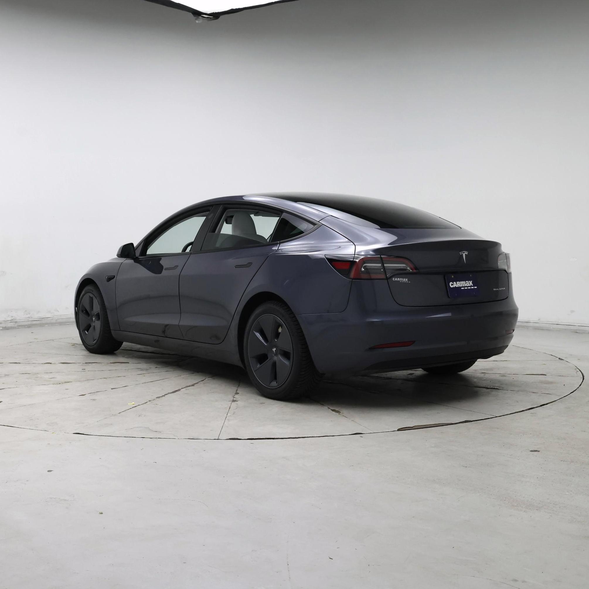 Thumbnail: 2023 Tesla Model 3 - 2