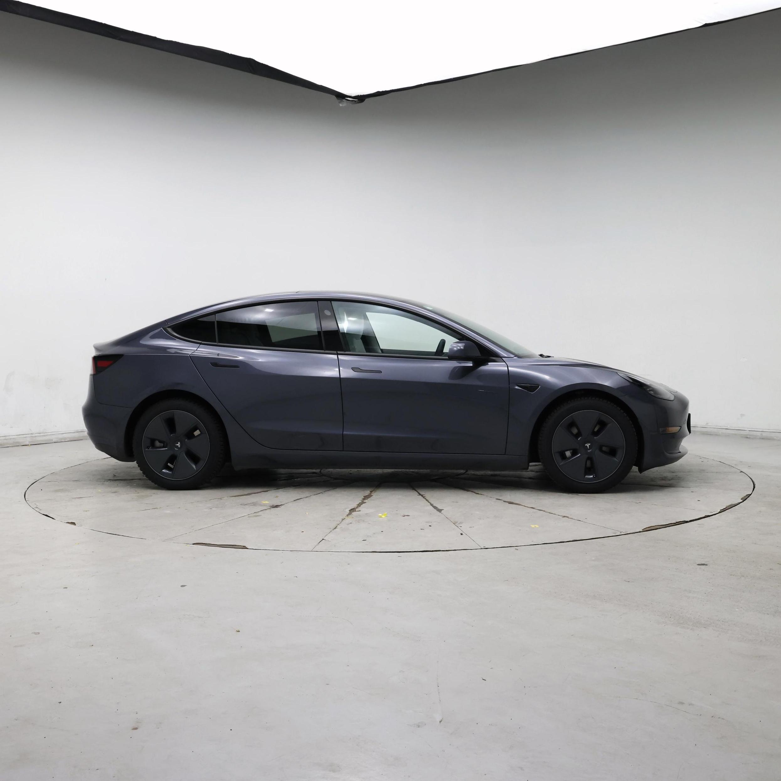 Thumbnail: 2023 Tesla Model 3 - 7