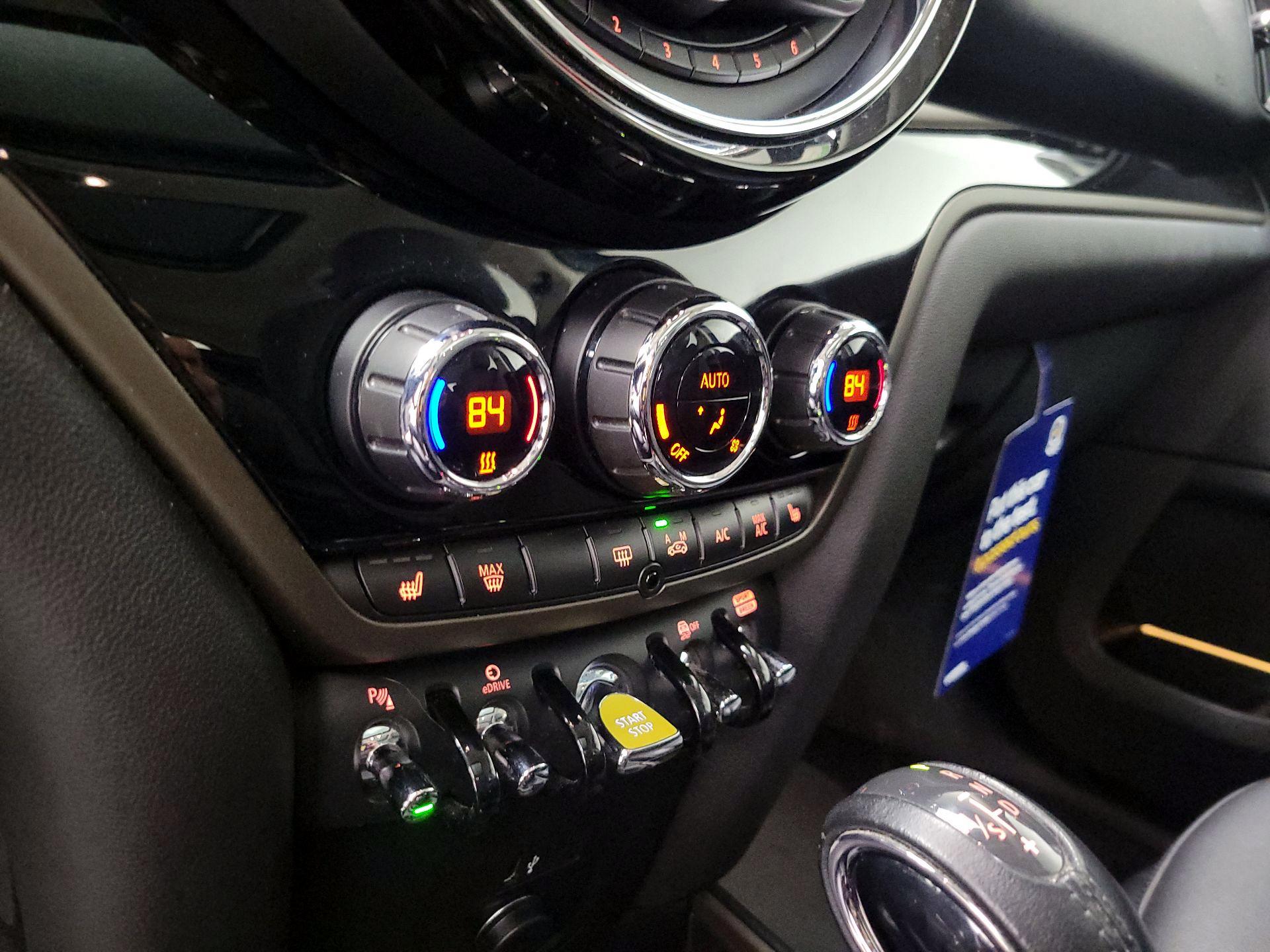 Thumbnail: 2019 MINI Cooper Countryman - 16