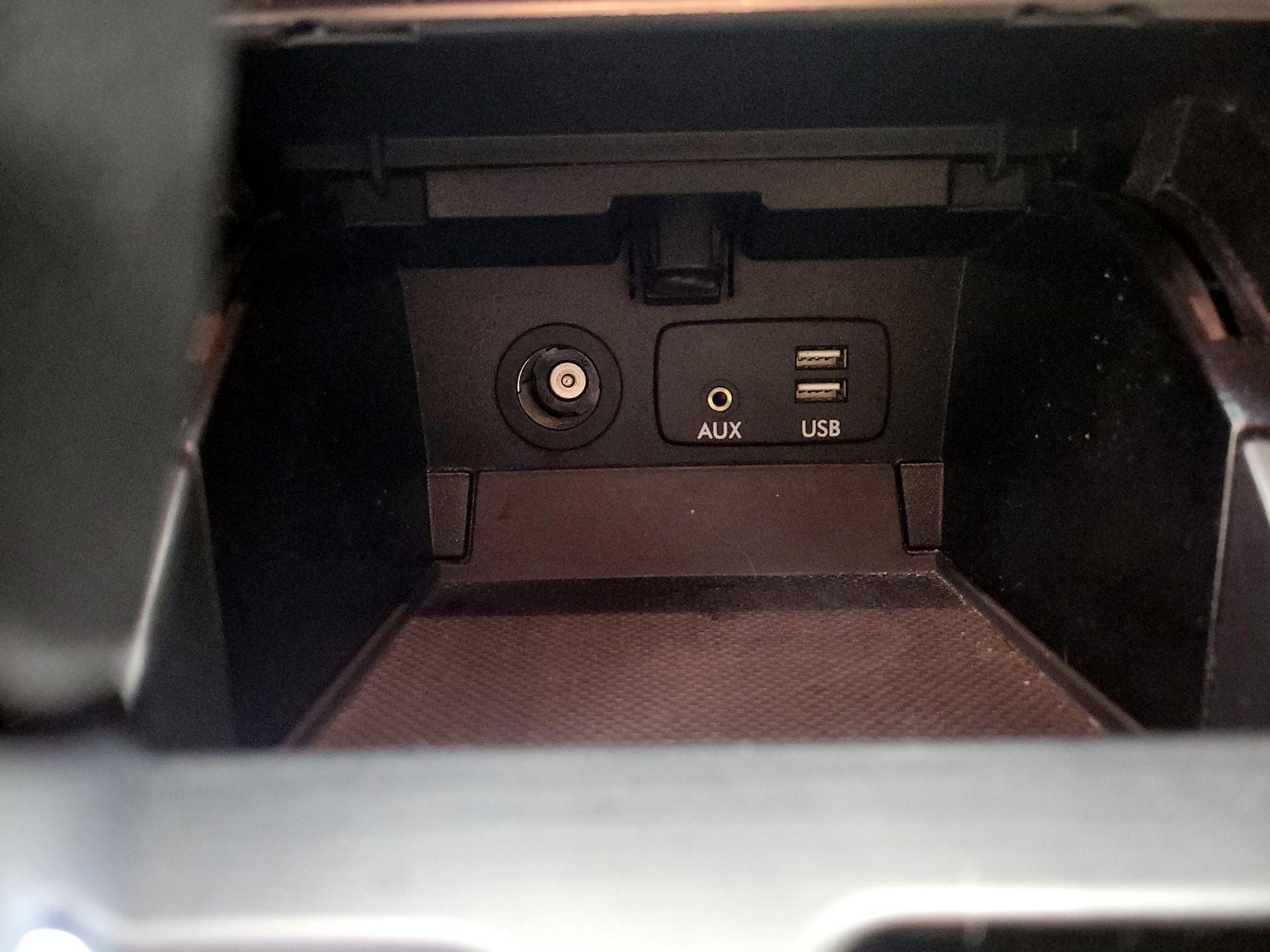 Thumbnail: 2015 Subaru Outback - 18