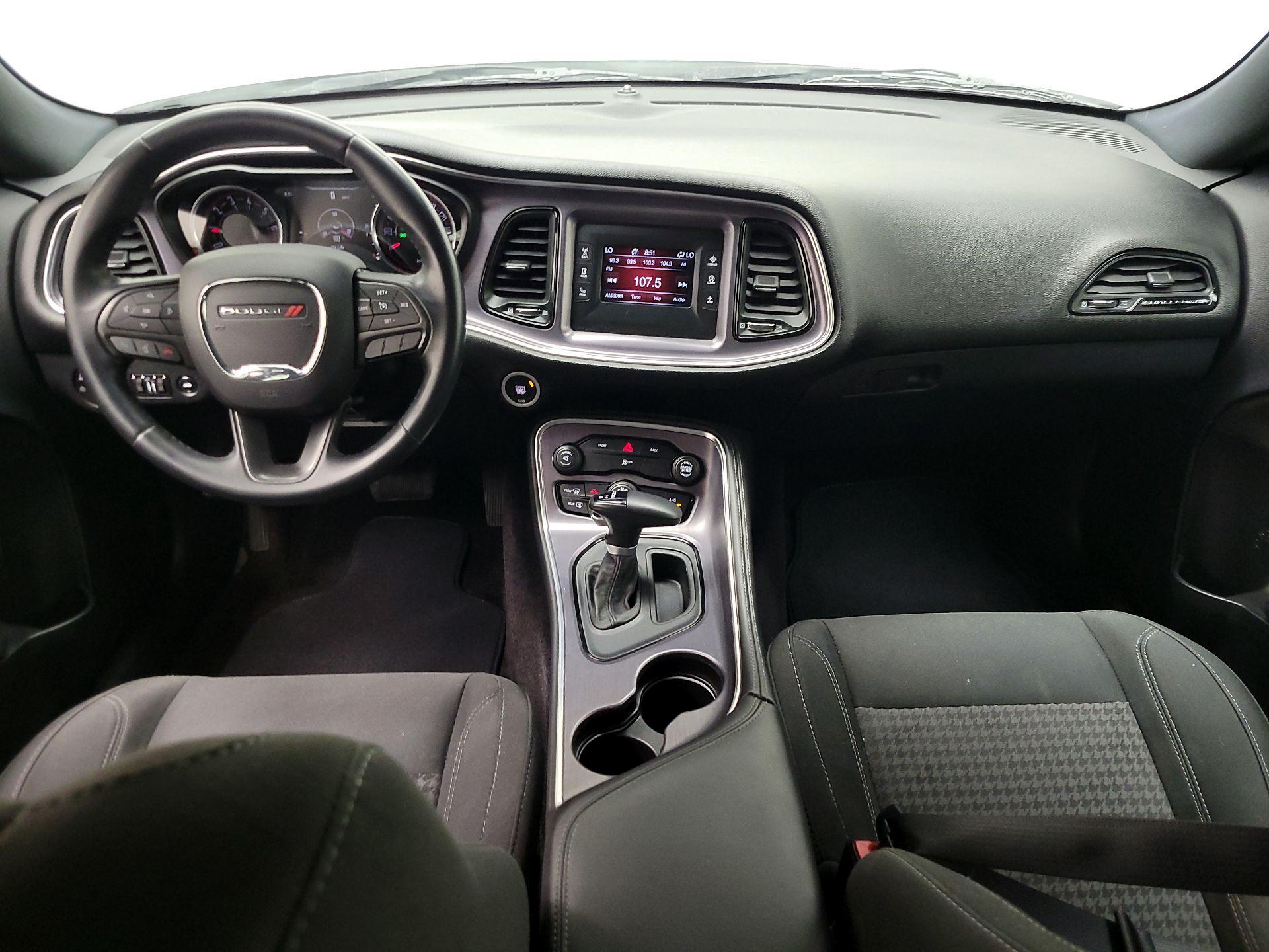 Thumbnail: 2016 Dodge Challenger - 9