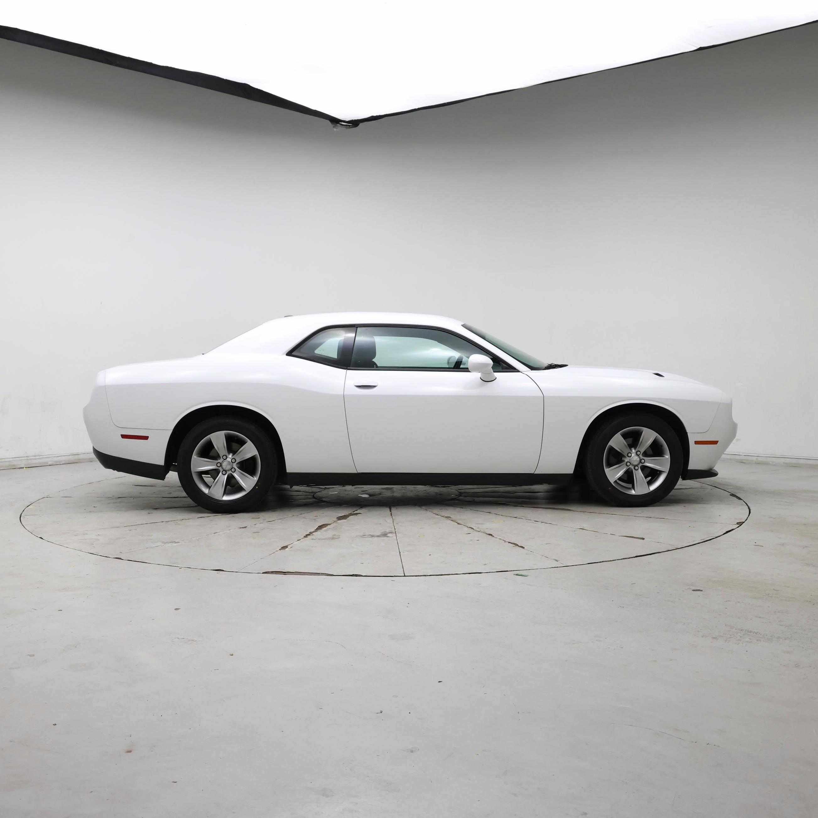 Thumbnail: 2016 Dodge Challenger - 7