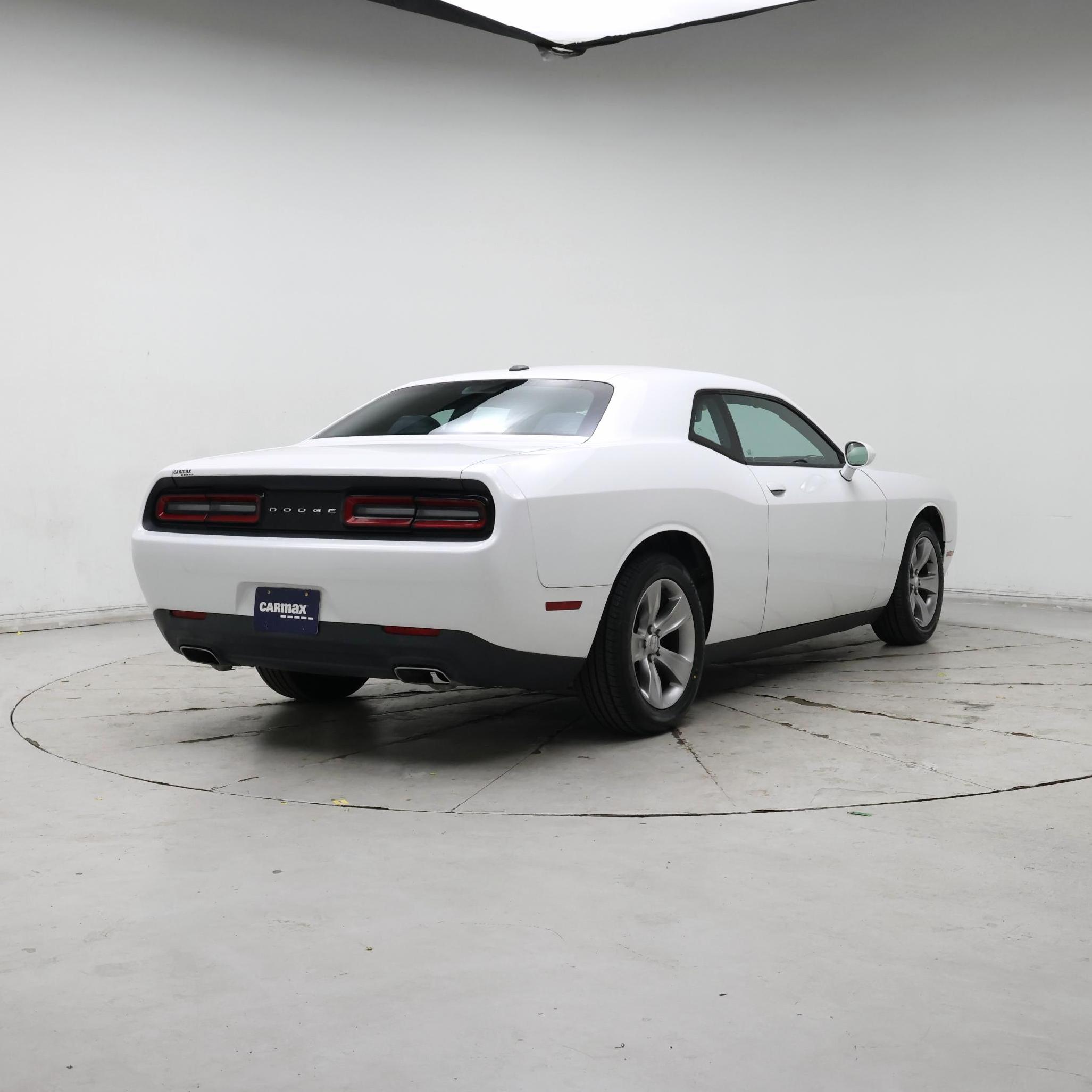 Thumbnail: 2016 Dodge Challenger - 8