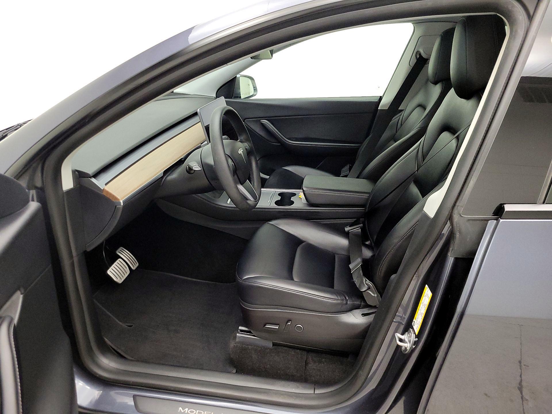 Thumbnail: 2022 Tesla Model Y - 11