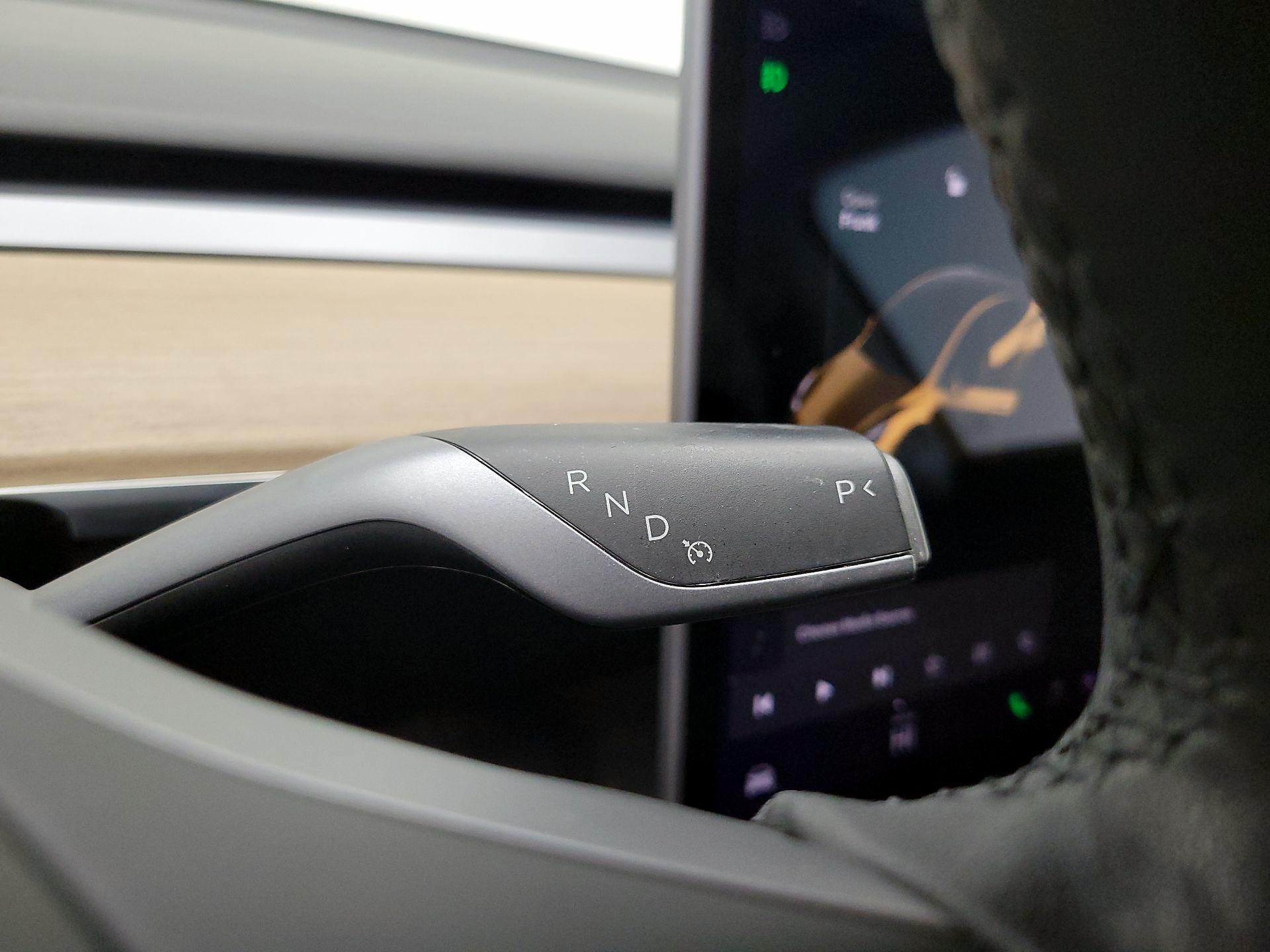 Thumbnail: 2022 Tesla Model Y - 17