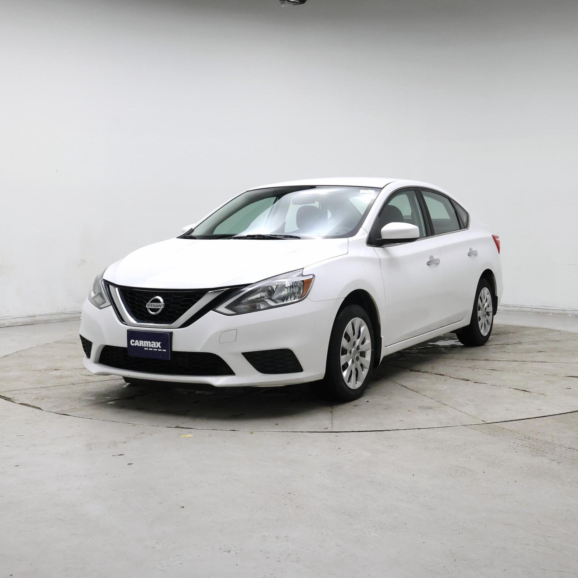 Thumbnail: 2016 Nissan Sentra - 4