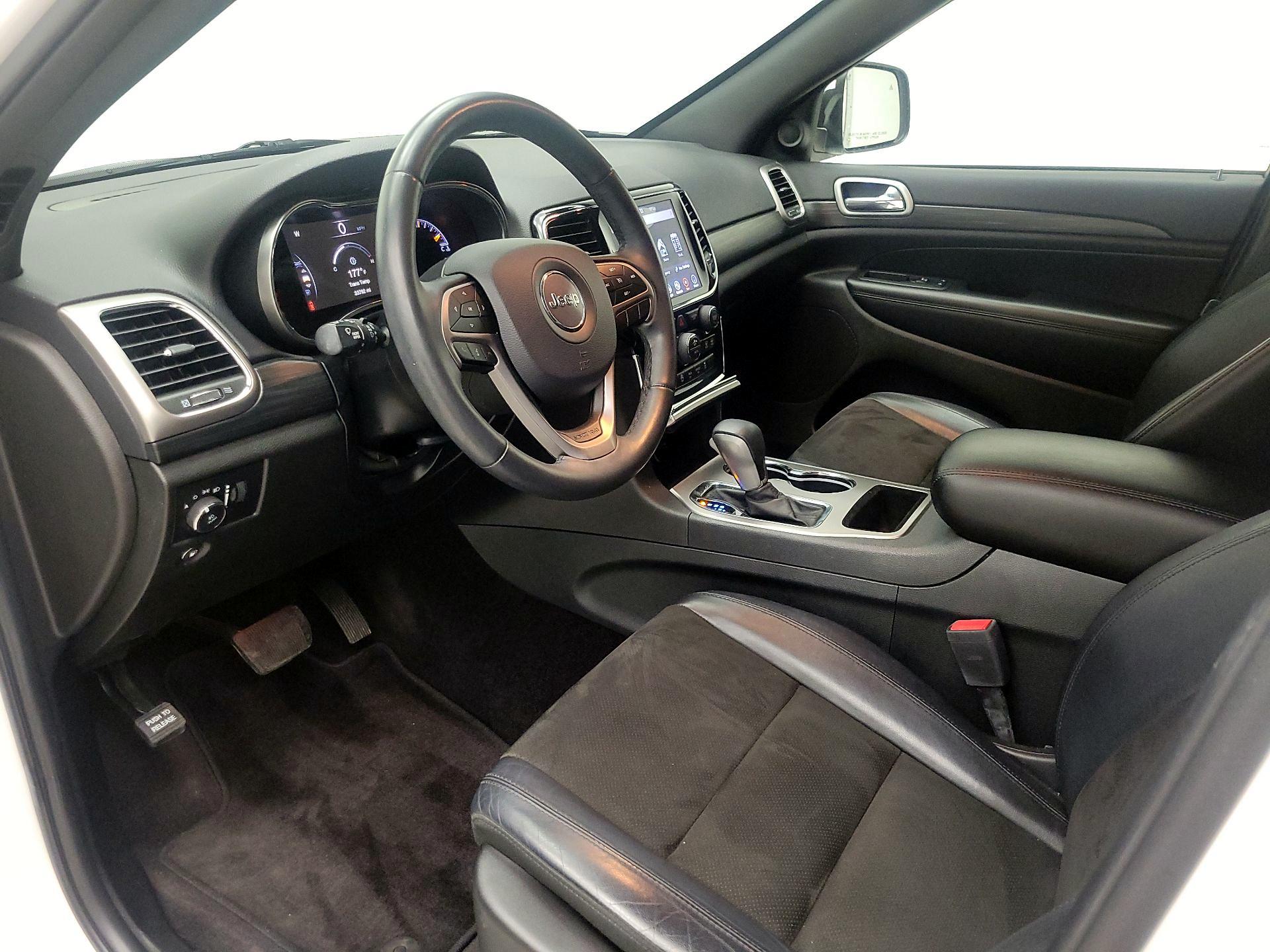 Thumbnail: 2019 Jeep Grand Cherokee - 11